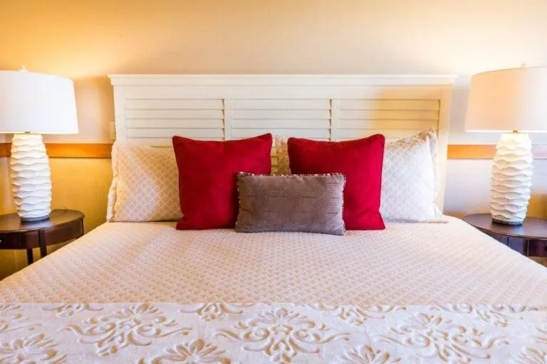 Bed in The Ocean Lodge