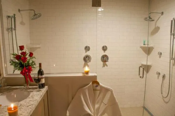 Shower in The Ocean Lodge