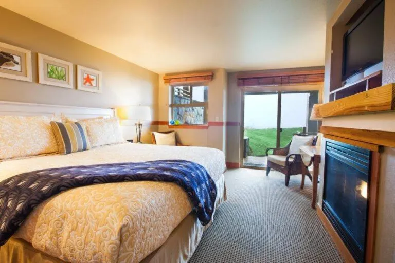 Bed in The Ocean Lodge