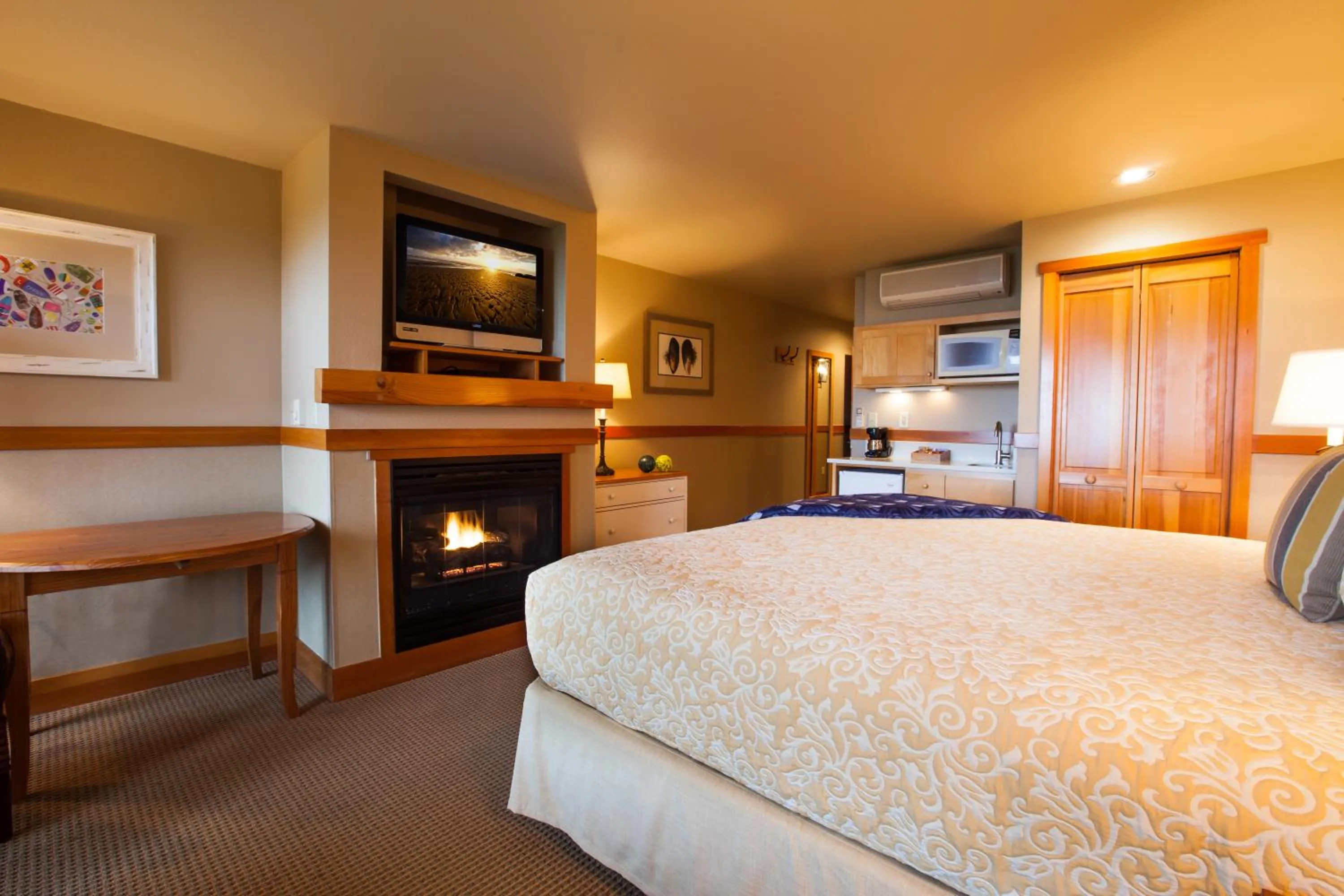 Bed in The Ocean Lodge