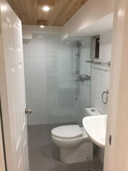 Renovated 2br 2tb Wifi/Netflix very near Mall QC