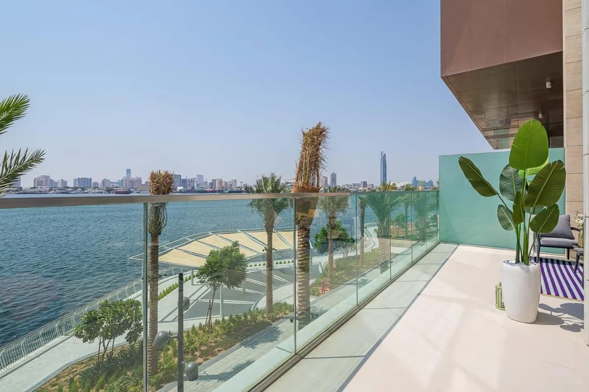 Balcony/Terrace in Frank Porter - The Grand