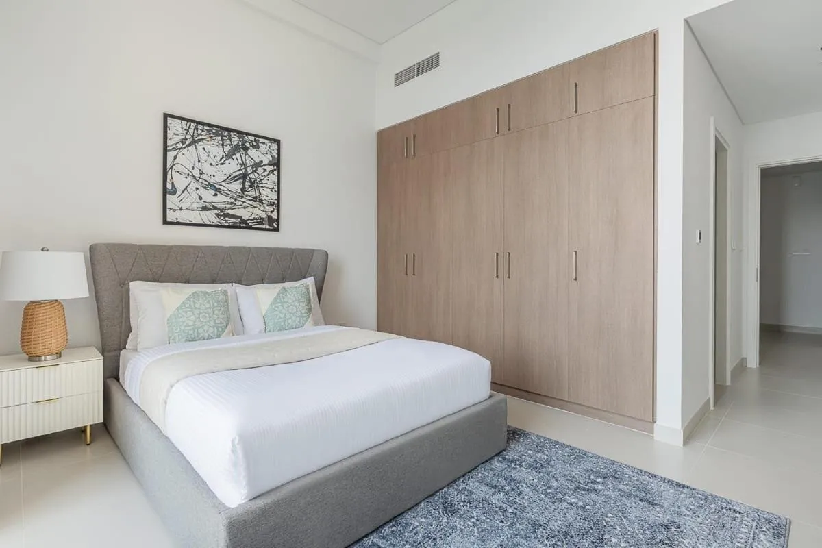 Bed in Frank Porter - The Grand