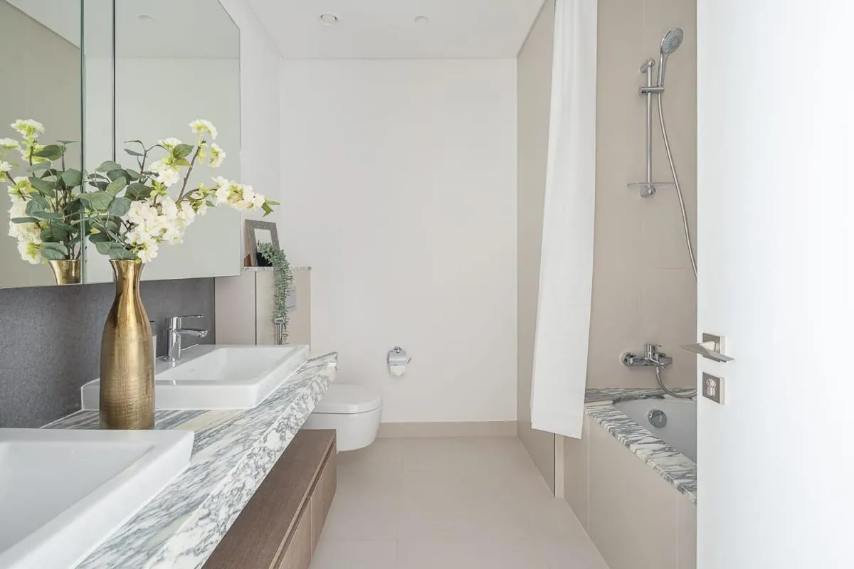 Bathroom in Frank Porter - The Grand