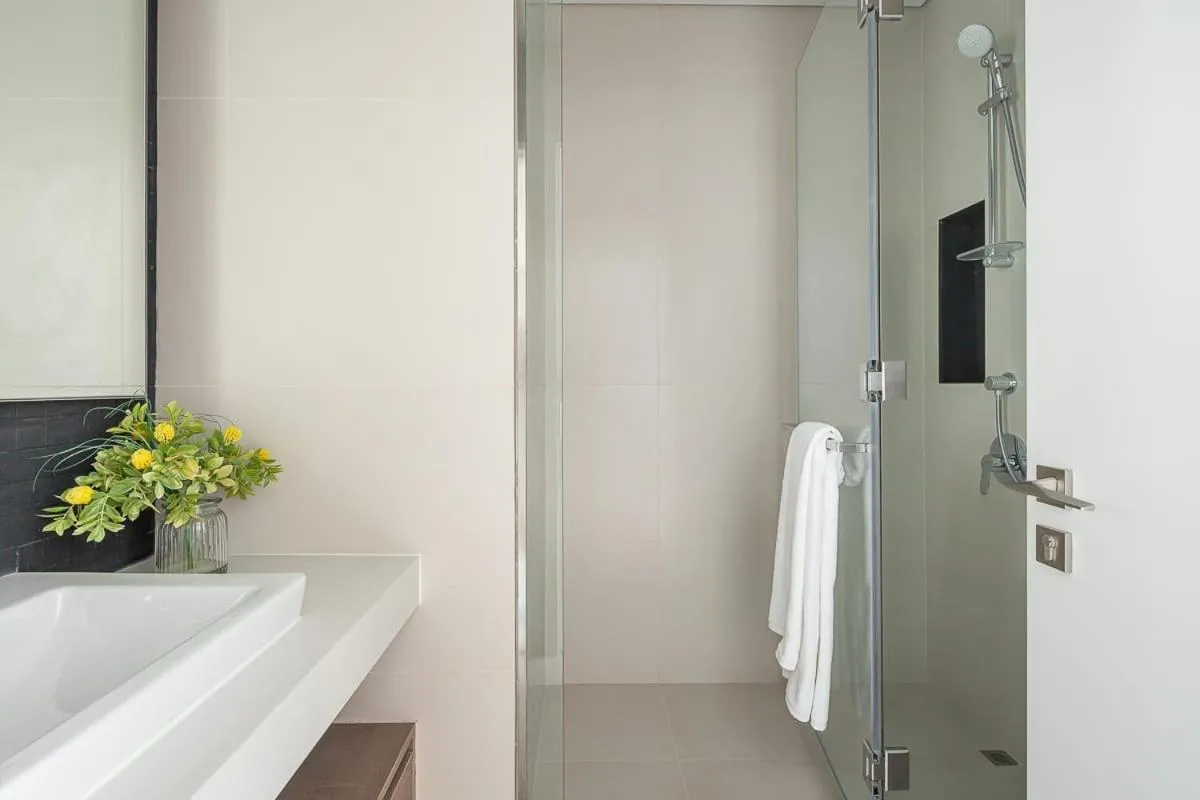 Bathroom in Frank Porter - The Grand