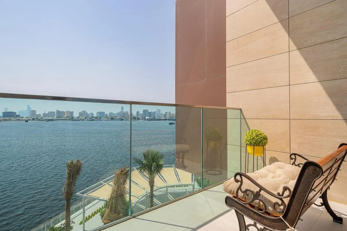 Balcony/Terrace in Frank Porter - The Grand
