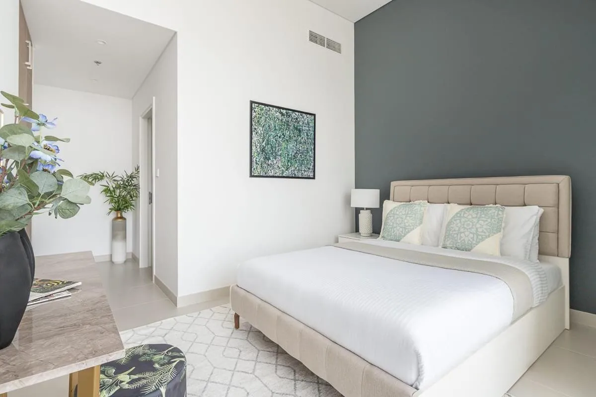 Bed in Frank Porter - The Grand