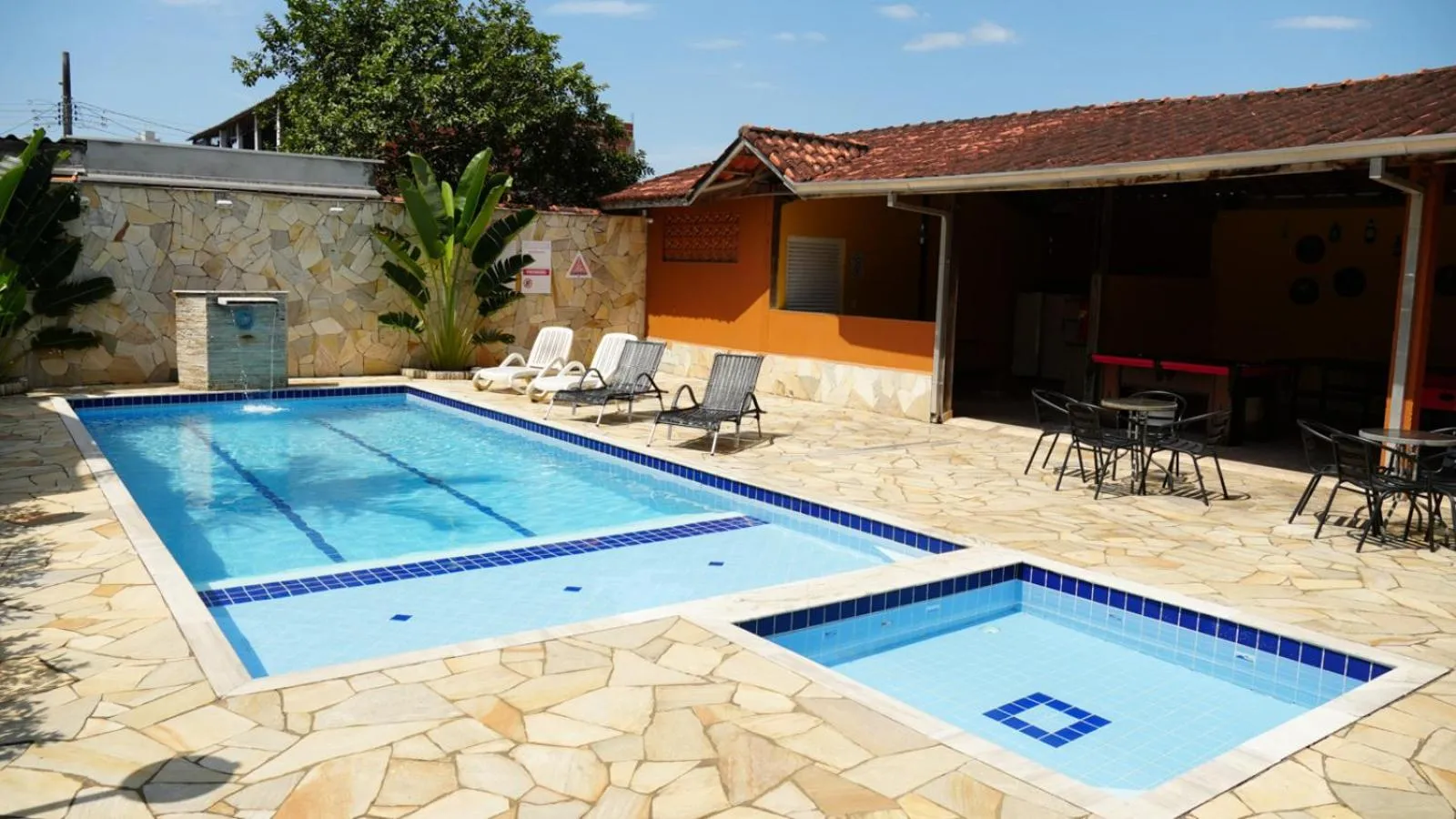 Day in Pousada Caraguá