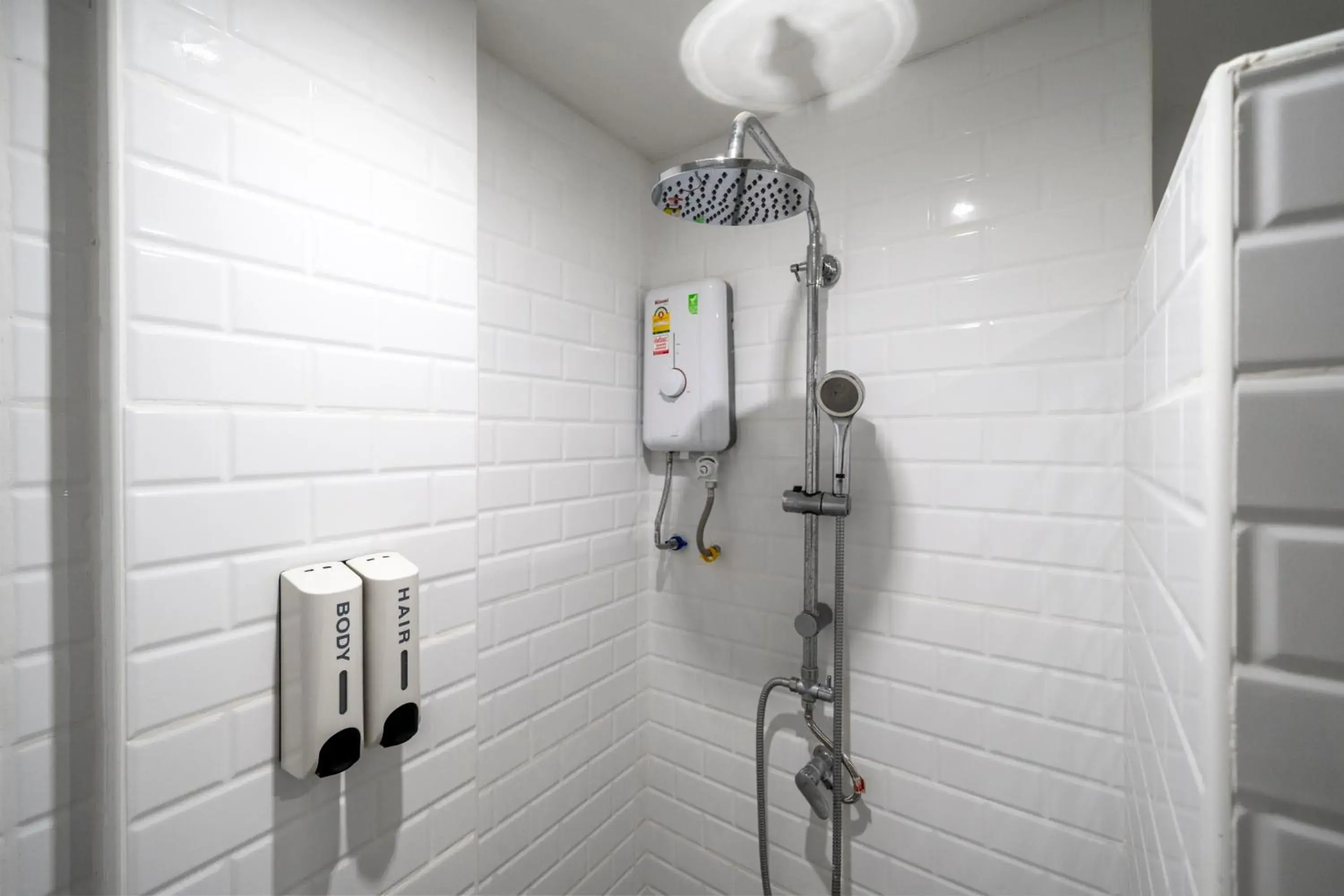 Shower in The Parc Bangna Shower in The Parc Bangna