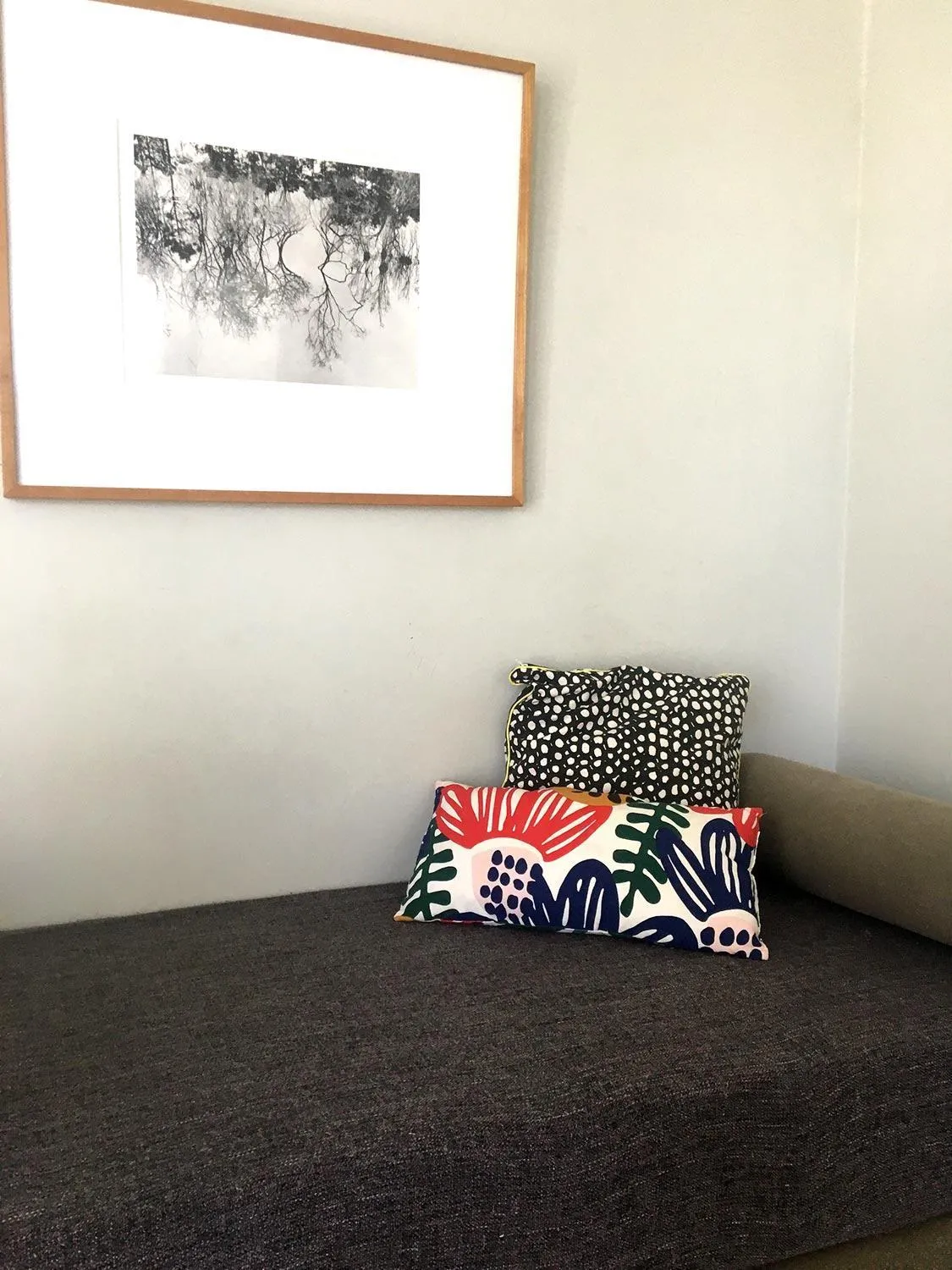 Living room, Bed in Vila Praiana