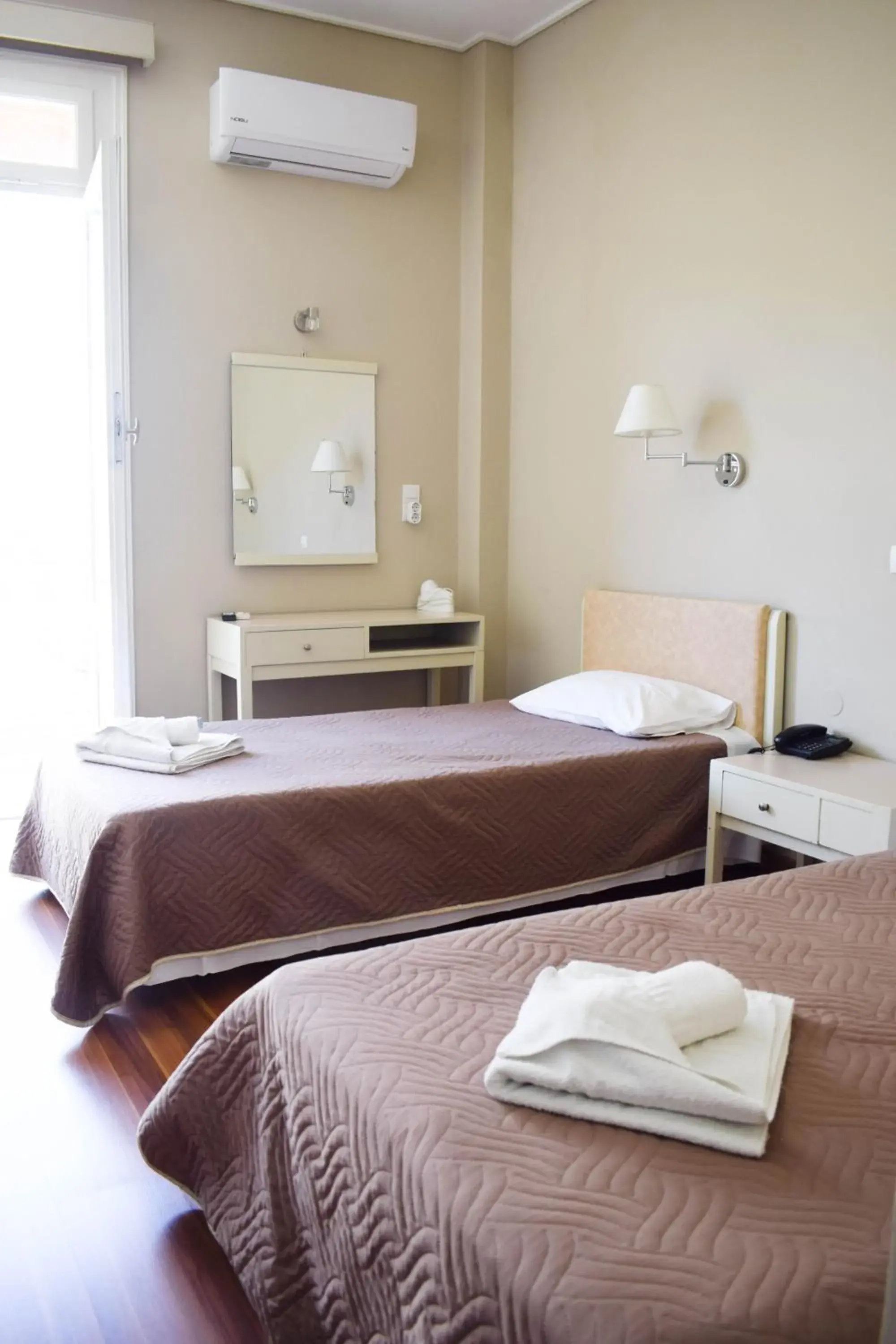 Twin Room - single occupancy in City Center Hotel Twin Room - single occupancy in City Center Hotel