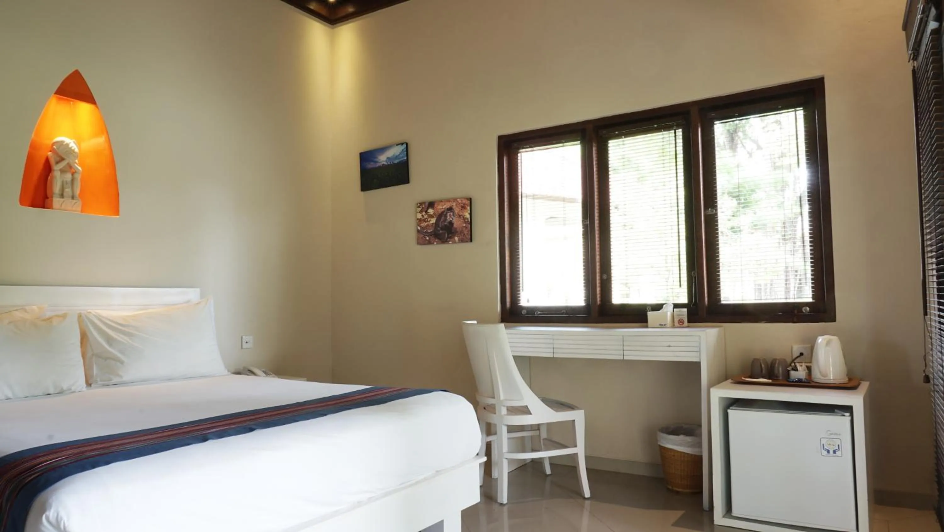 Bed in Puri Rinjani Bungalows & Hostel