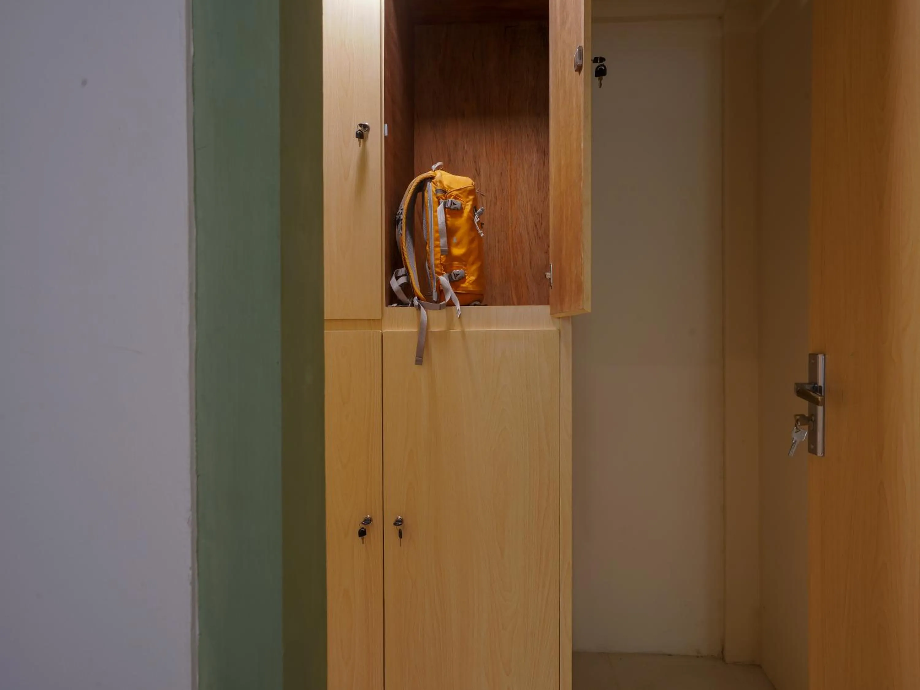 Puri Rinjani Bungalows & Hostel