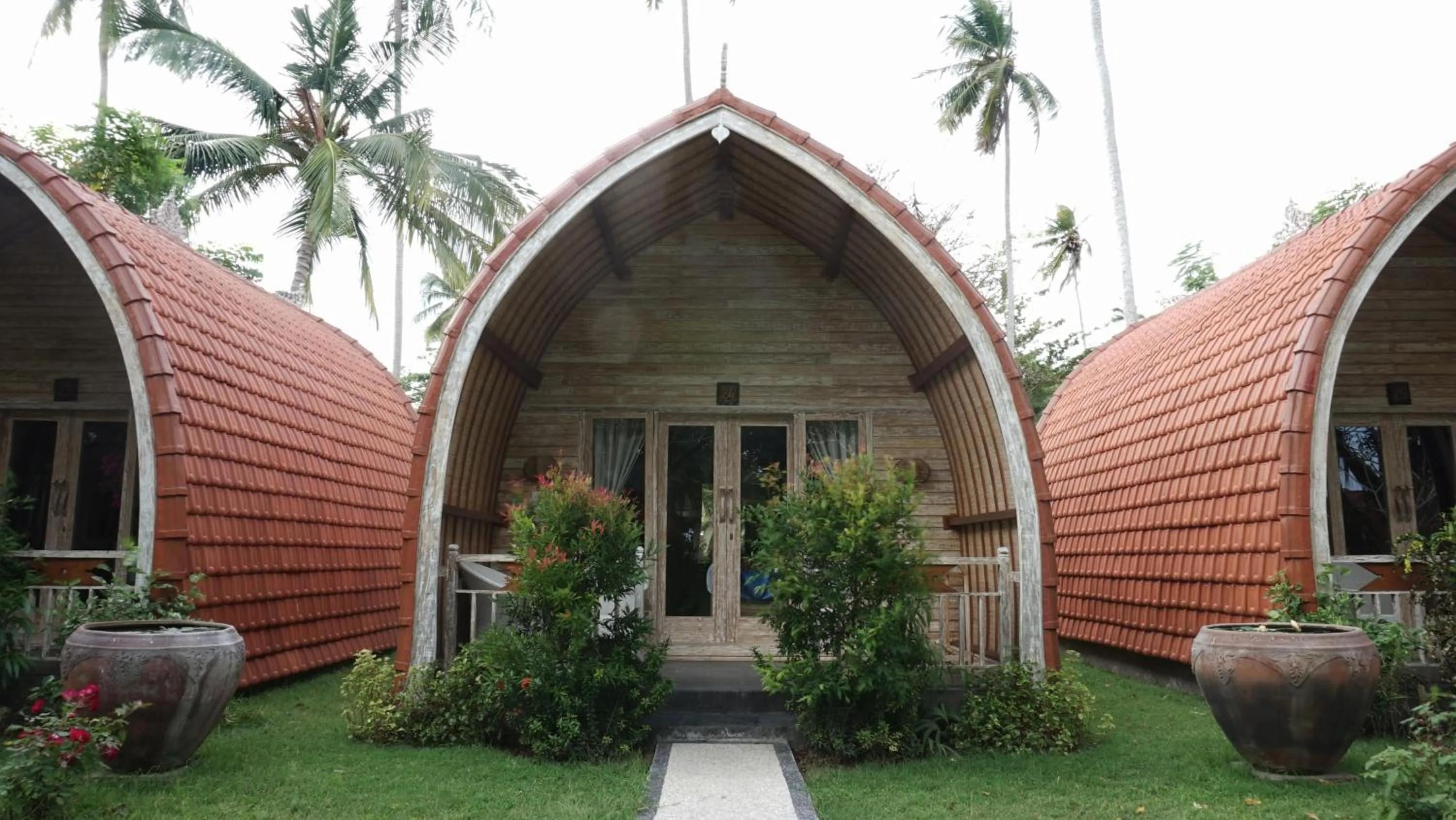 Puri Rinjani Bungalows & Hostel
