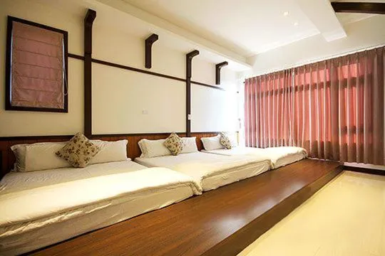 Family Room (6 Adults) in Lo Hong ka Countryside House