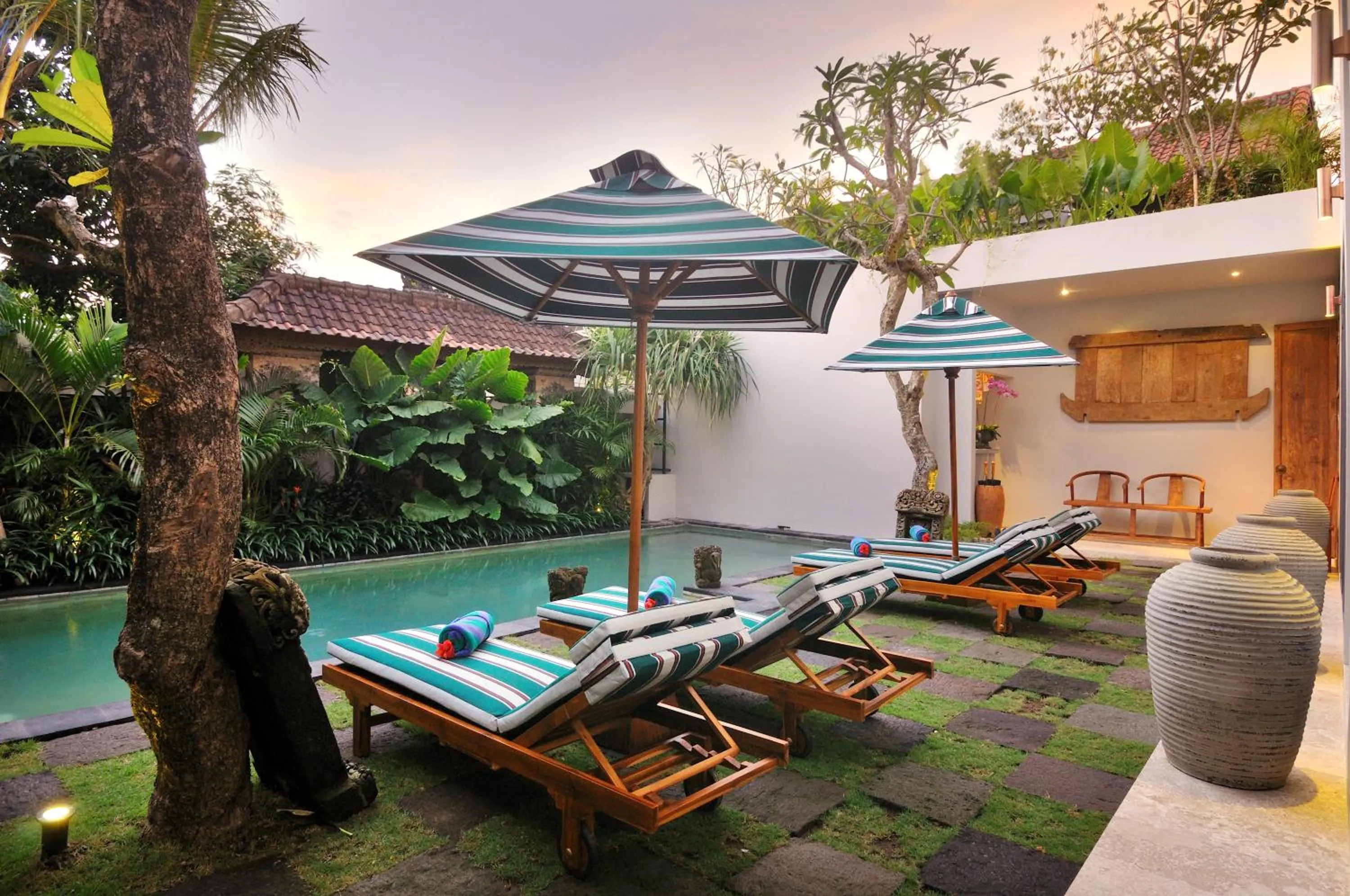 Room & Vespa 1 - Stay Central Seminyak Near Beach