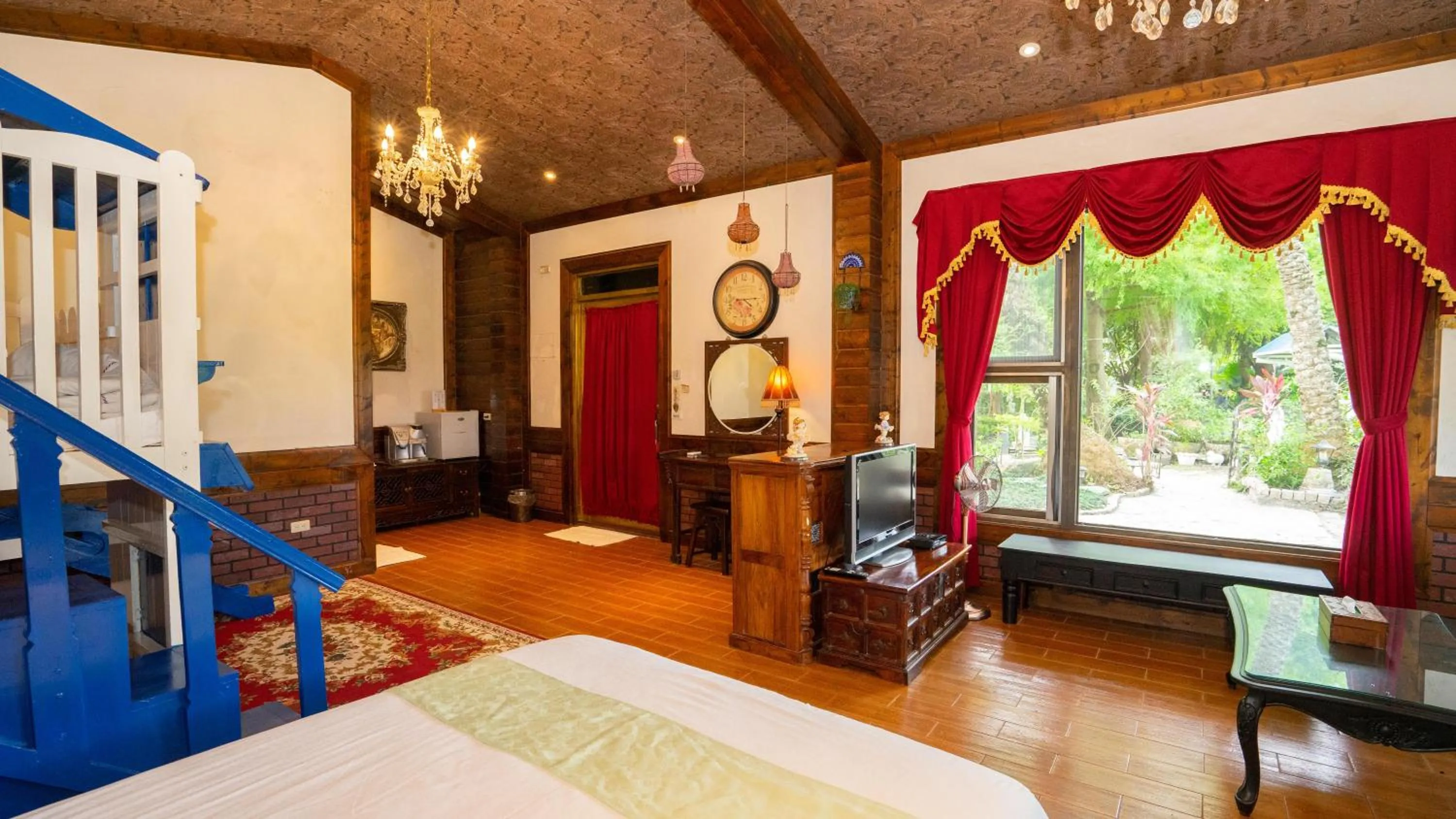 Bed in Xin Yuan My Dream Castle