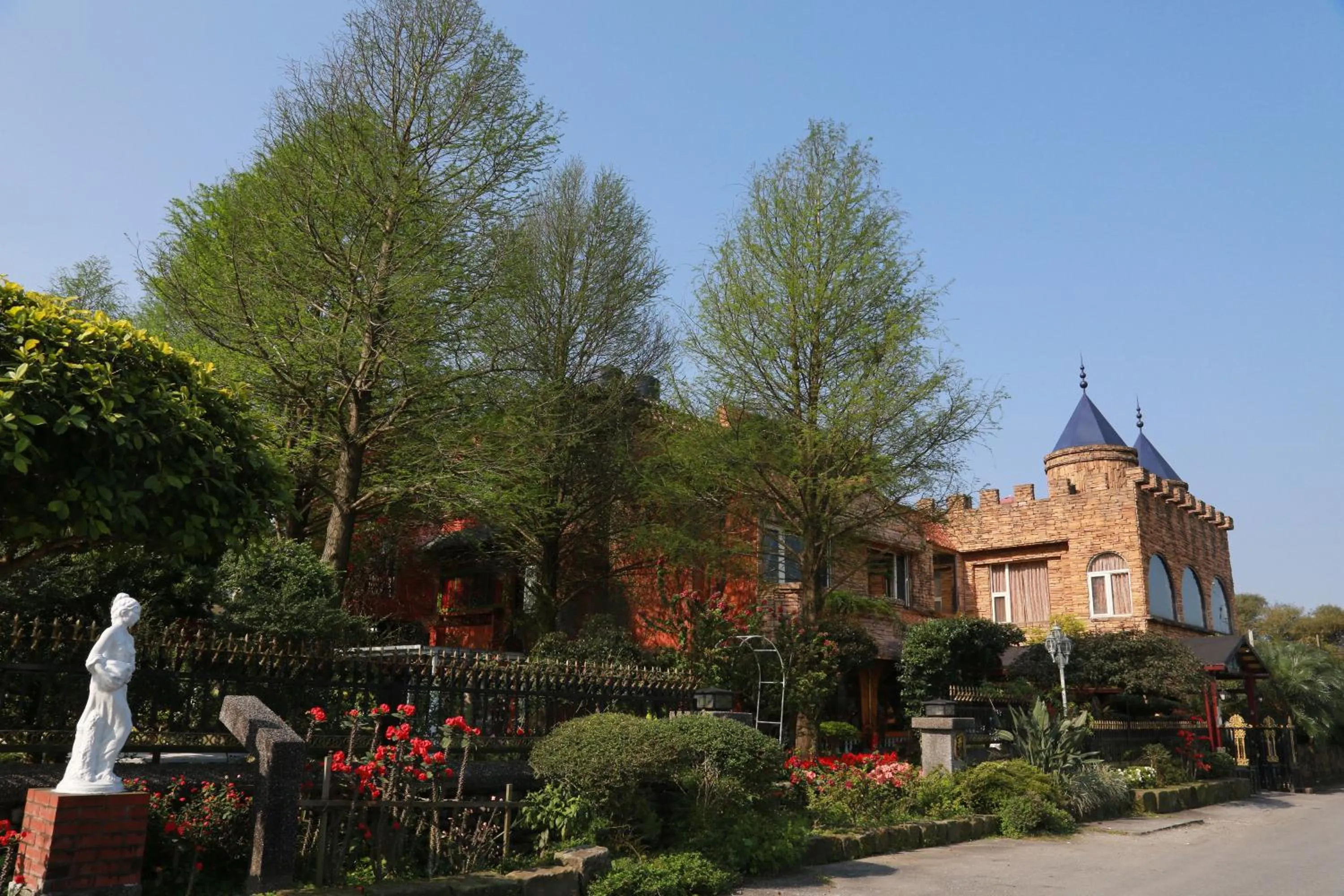 Facade/entrance in Xin Yuan My Dream Castle