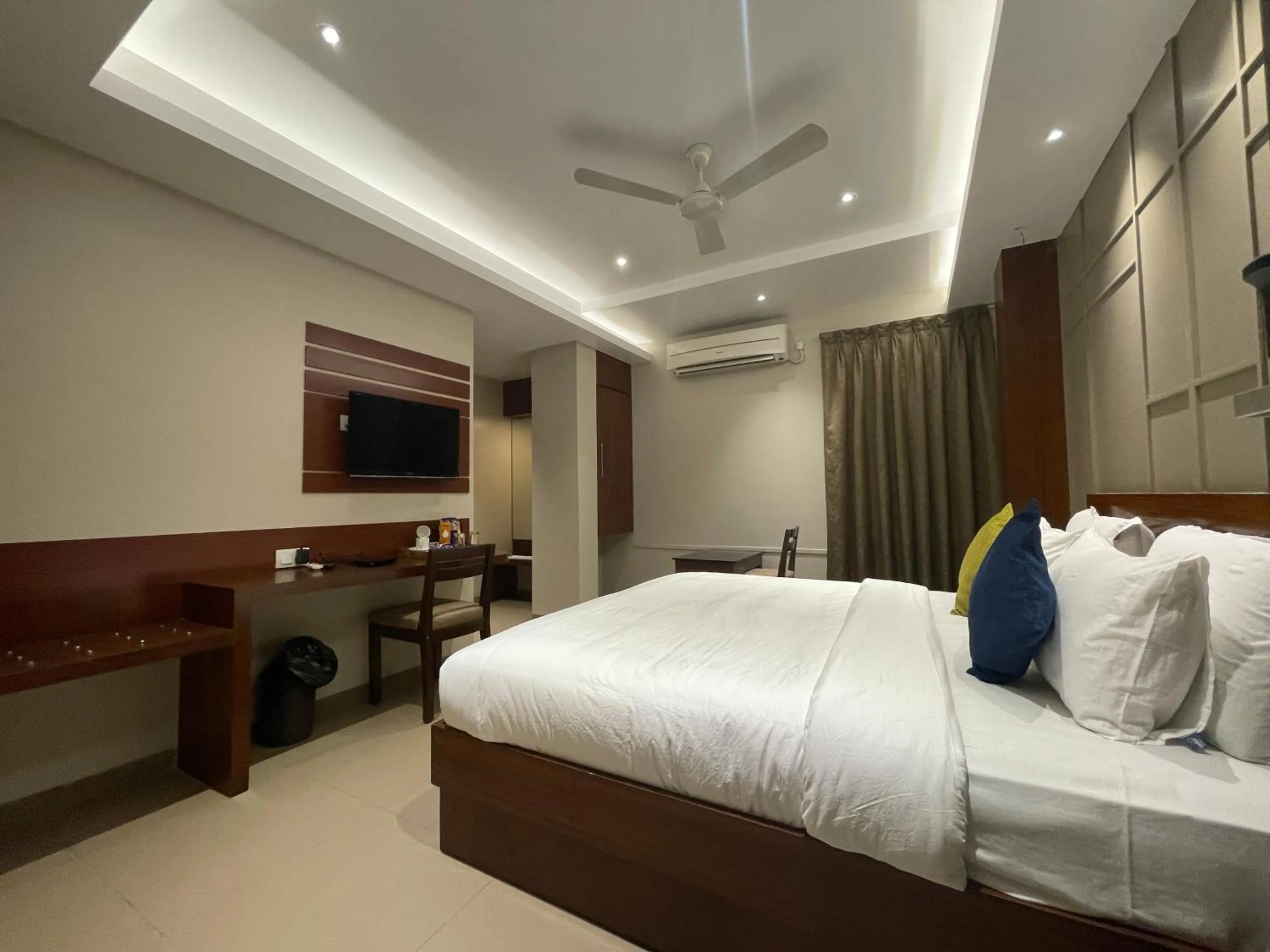 Bed in Five Elements