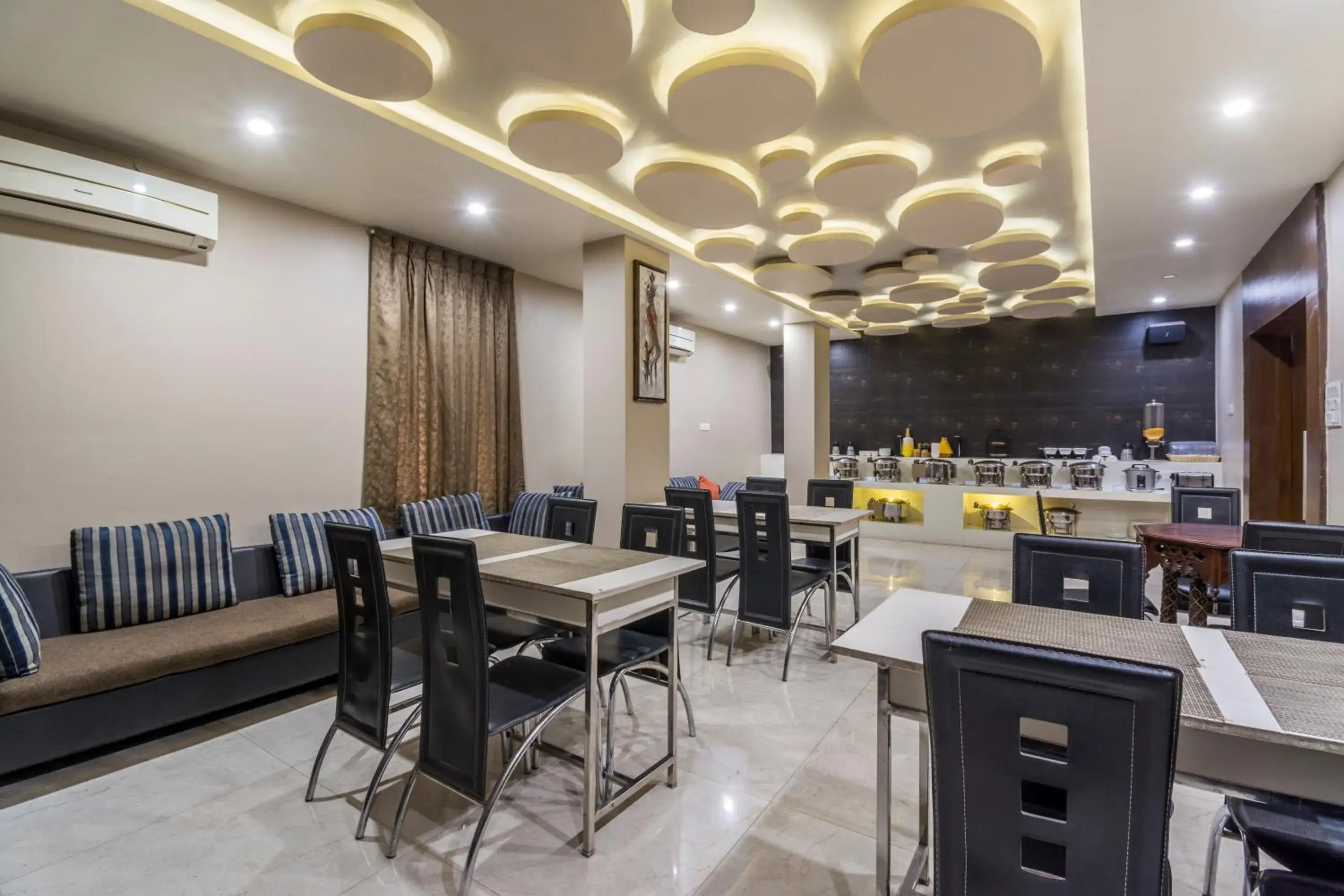 Restaurant/places to eat in Five Elements Restaurant/places to eat in Five Elements