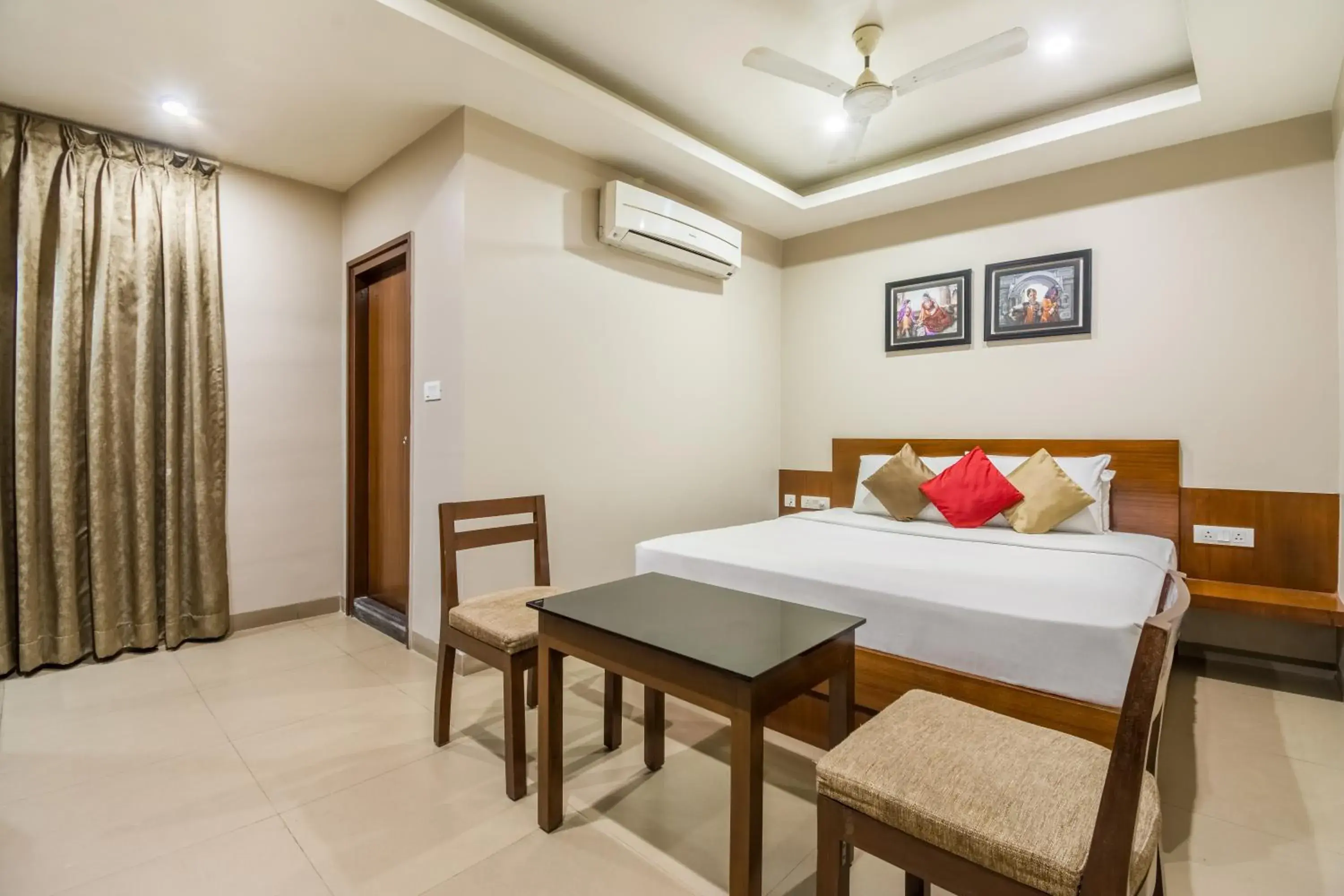 Photo of the whole room, Bed in Five Elements Photo of the whole room, Bed in Five Elements