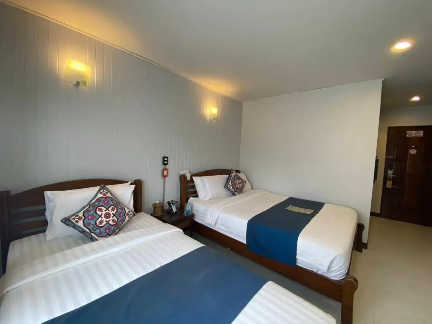 Twin Room with View in Talay Sai @ Thung Wua Laen Twin Room with View in Talay Sai @ Thung Wua Laen