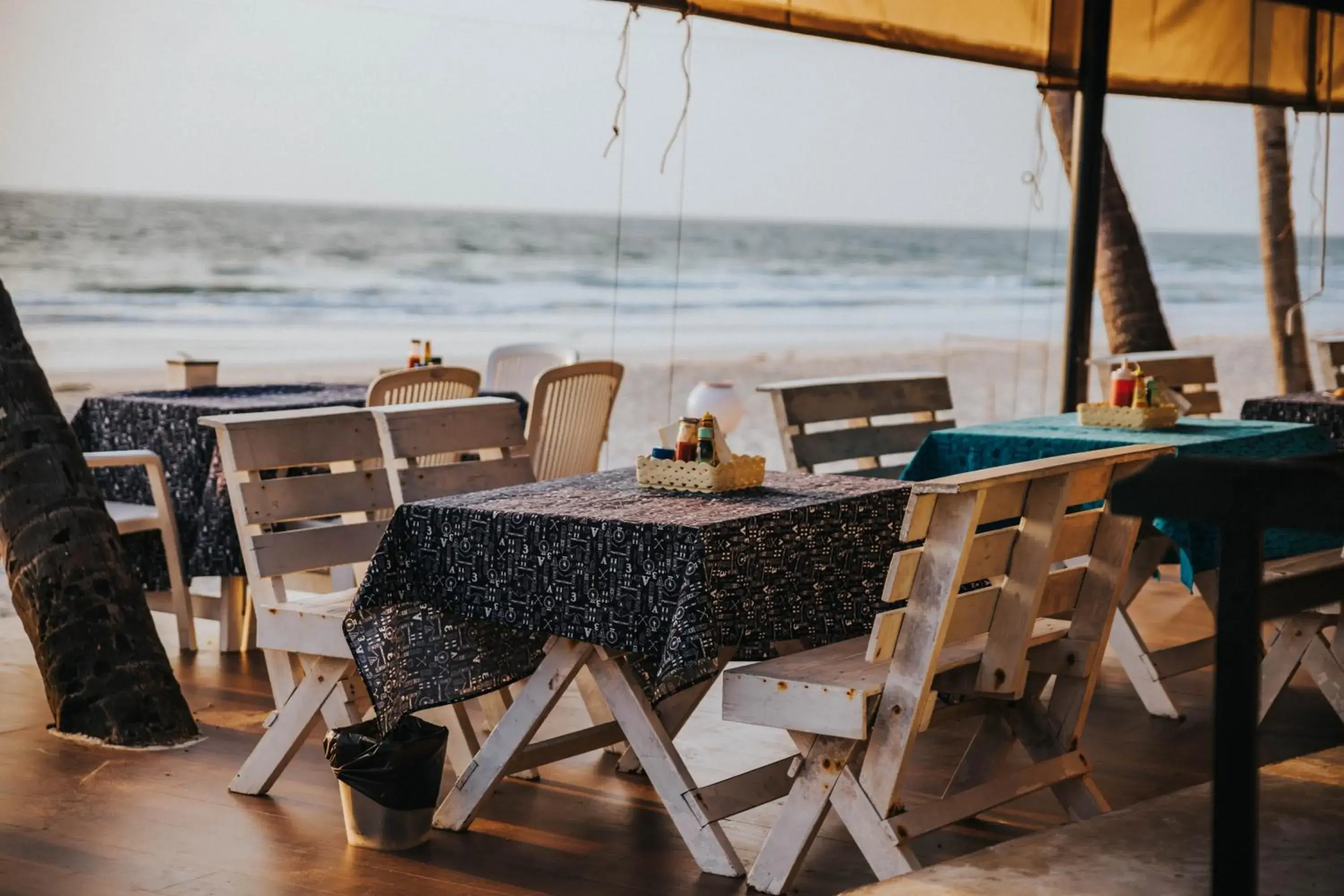 Restaurant/places to eat in Talay Sai @ Thung Wua Laen Restaurant/places to eat in Talay Sai @ Thung Wua Laen