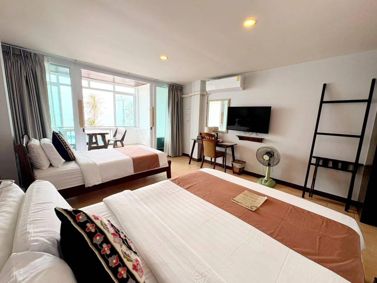 Bedroom, Bed in Talay Sai @ Thung Wua Laen