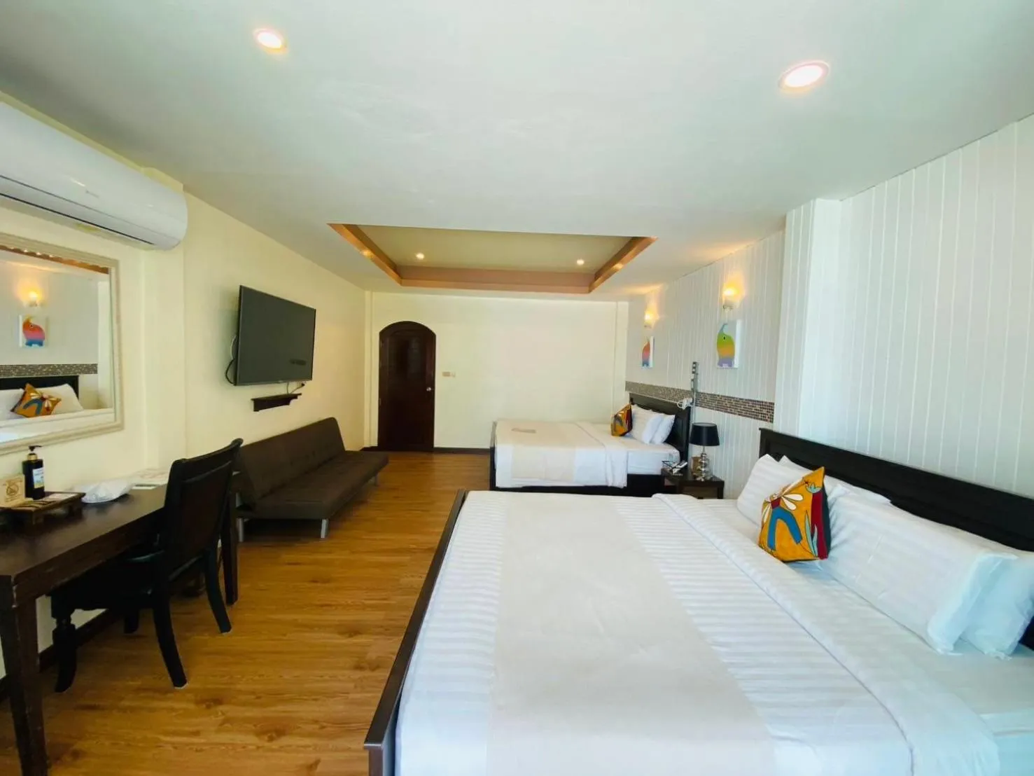 Bedroom, Bed in Talay Sai @ Thung Wua Laen