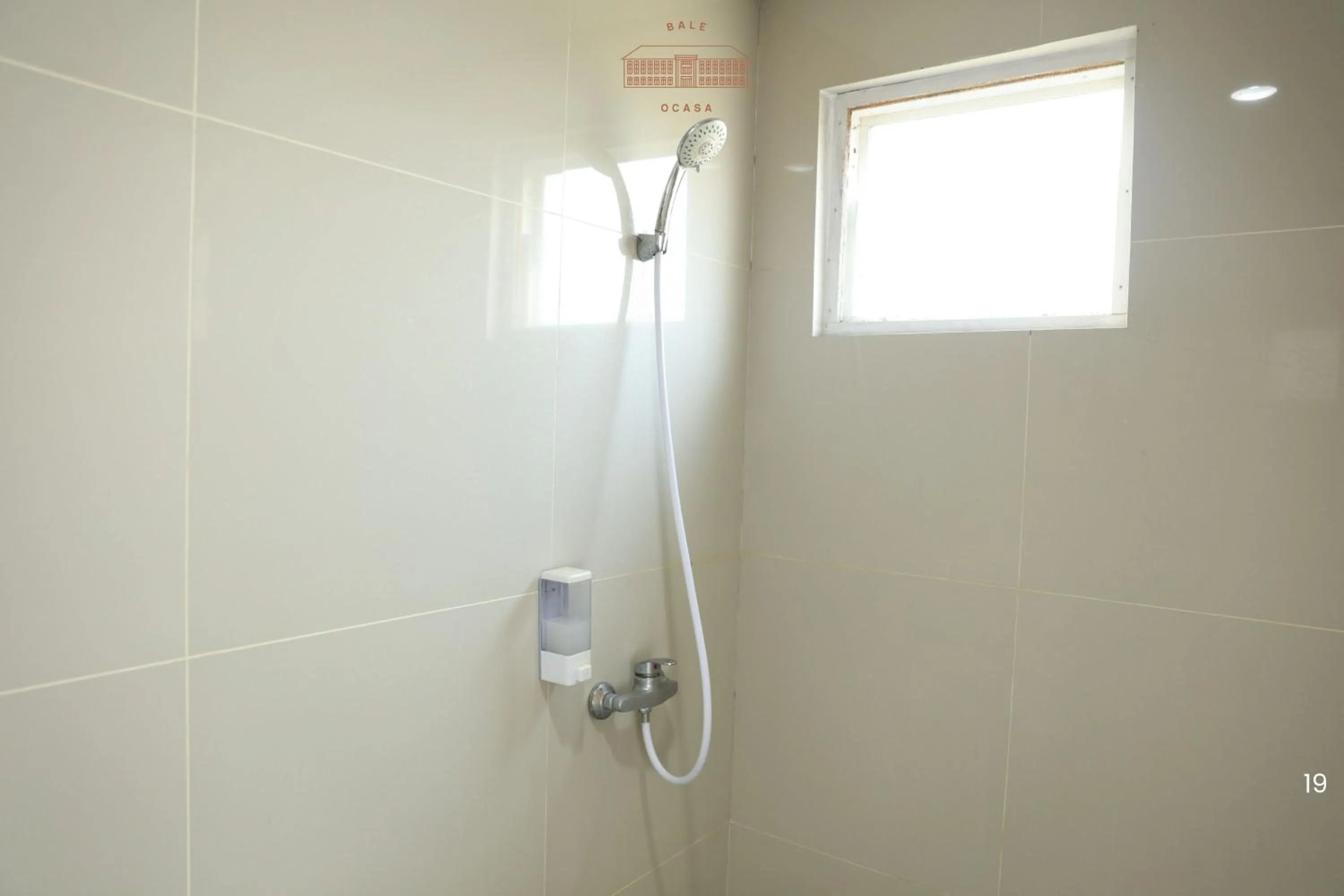 Bathroom in Bale Ocasa by Behomy