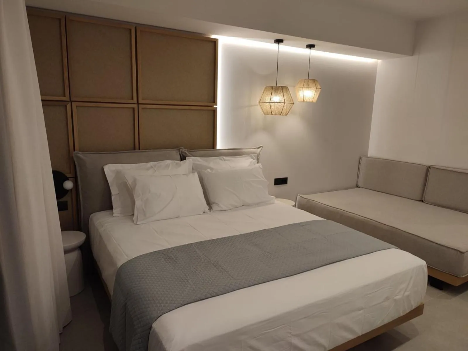 Bed in Ammos Paleochora Hotel