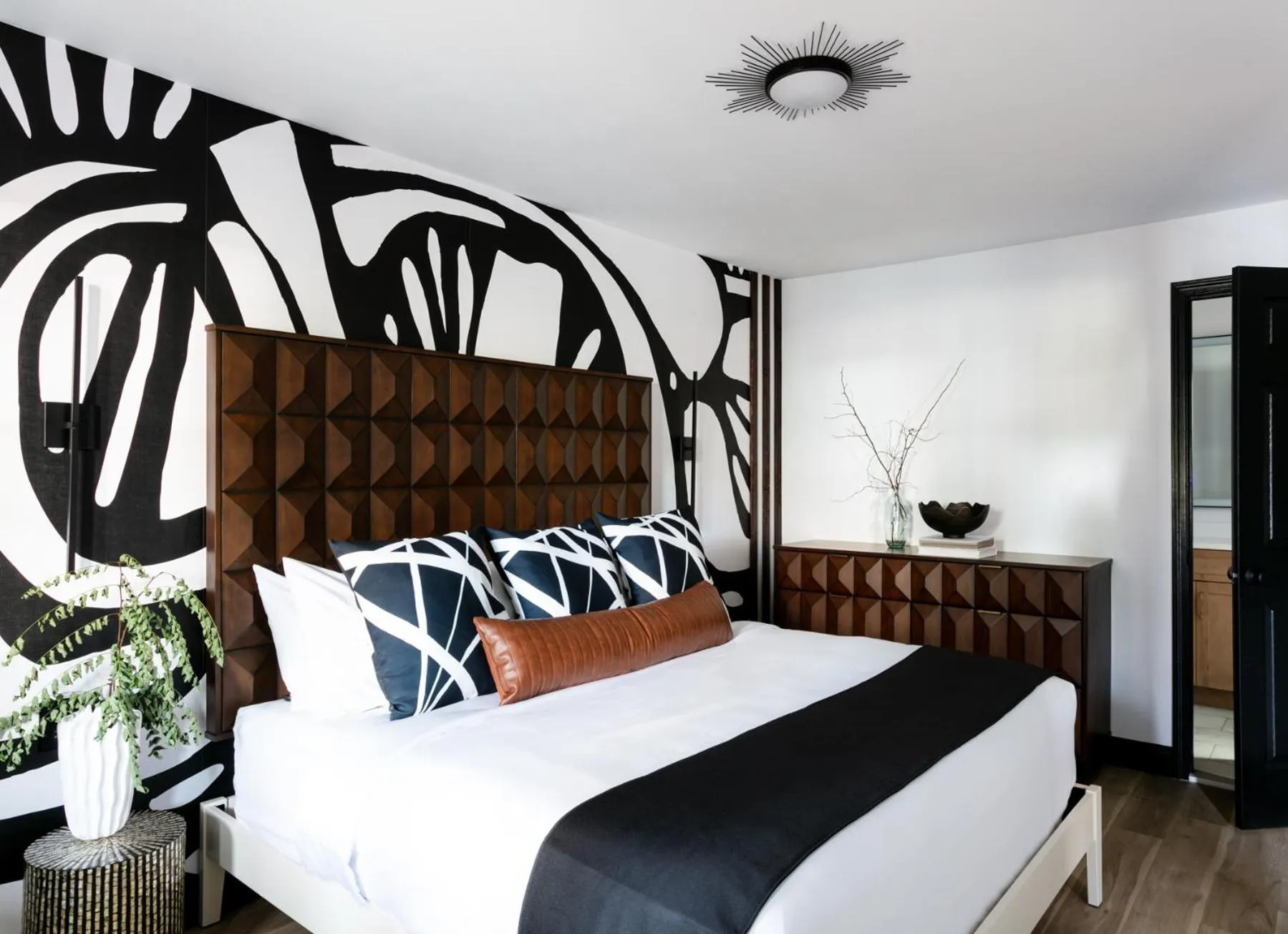 Bed in The Cove At Salem