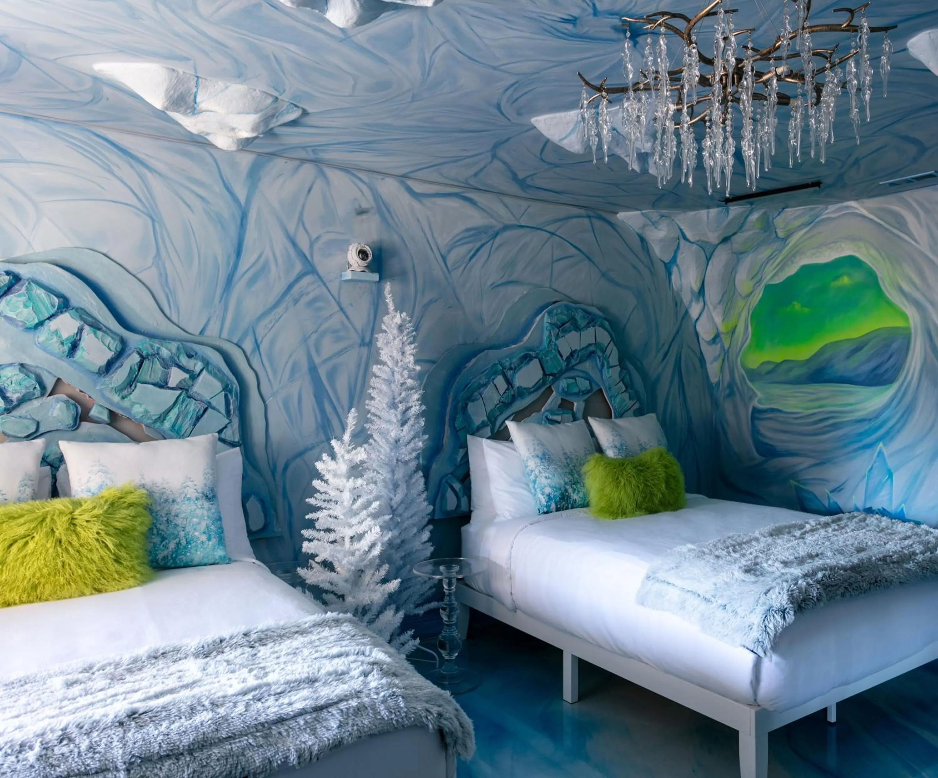 Bed in The Cove At Salem