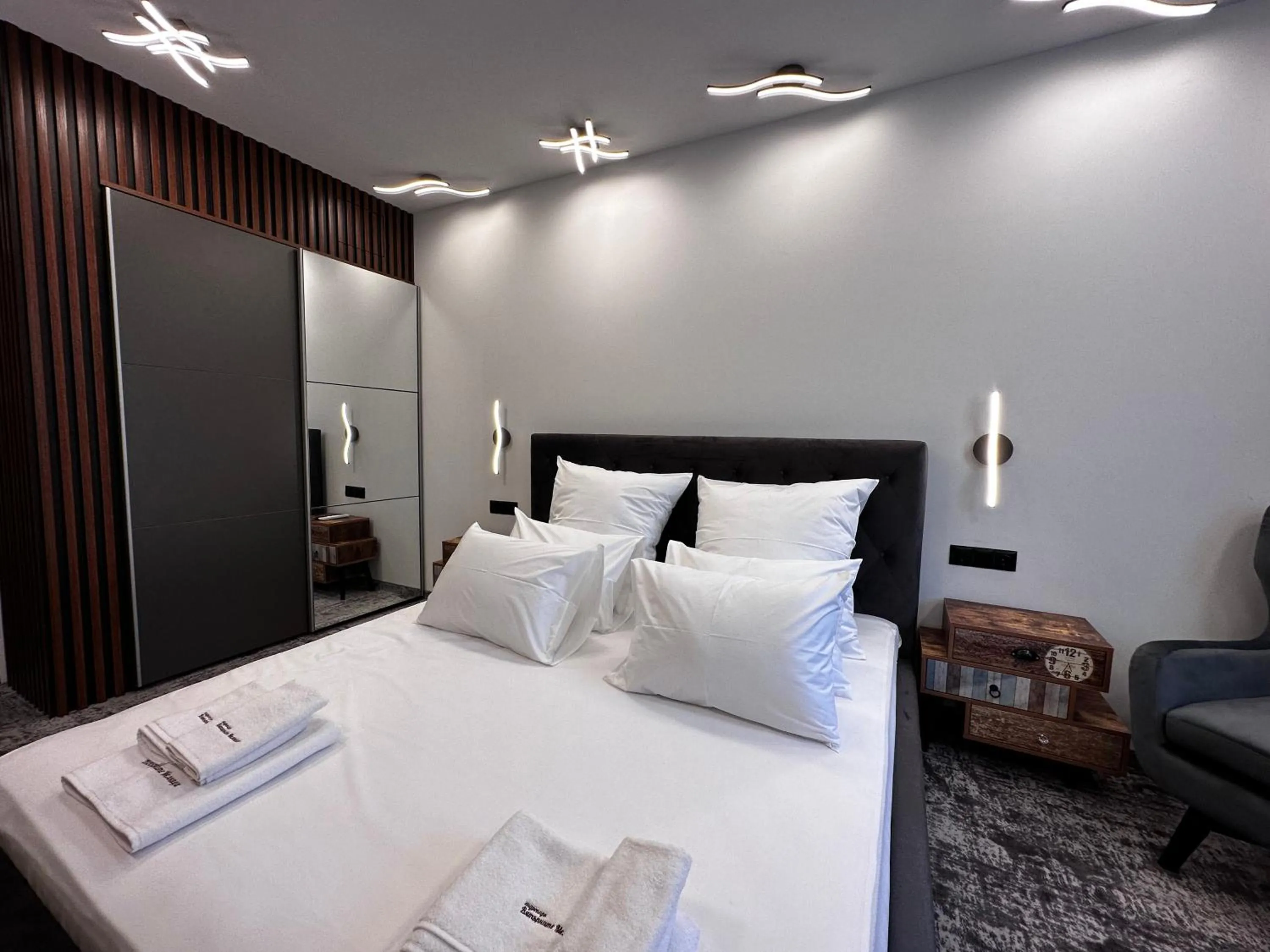 Photo of the whole room, Bed in The Wind Mills Hydropark