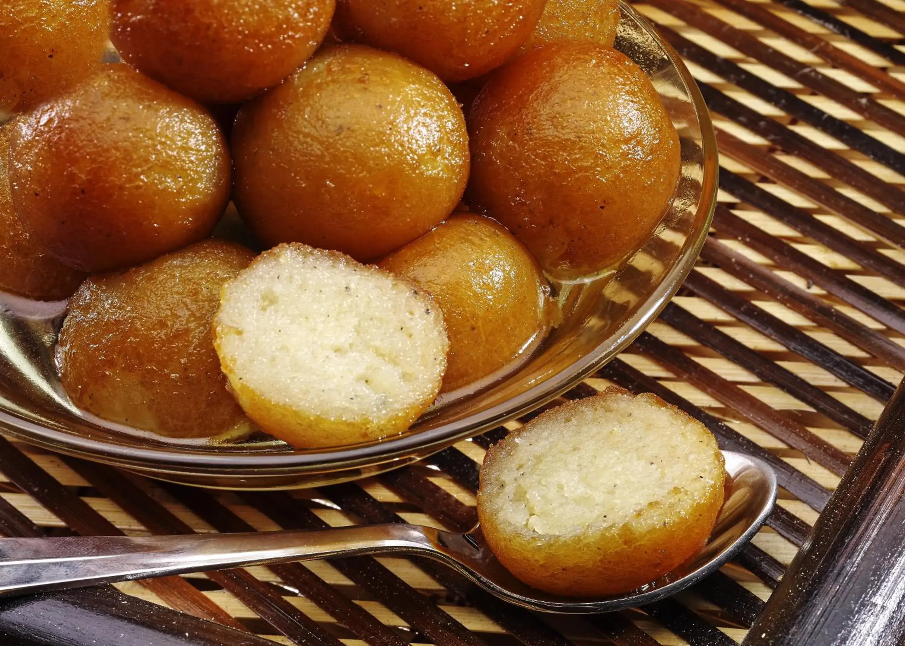 Food and drinks in Hotel Shreyas Food and drinks in Hotel Shreyas