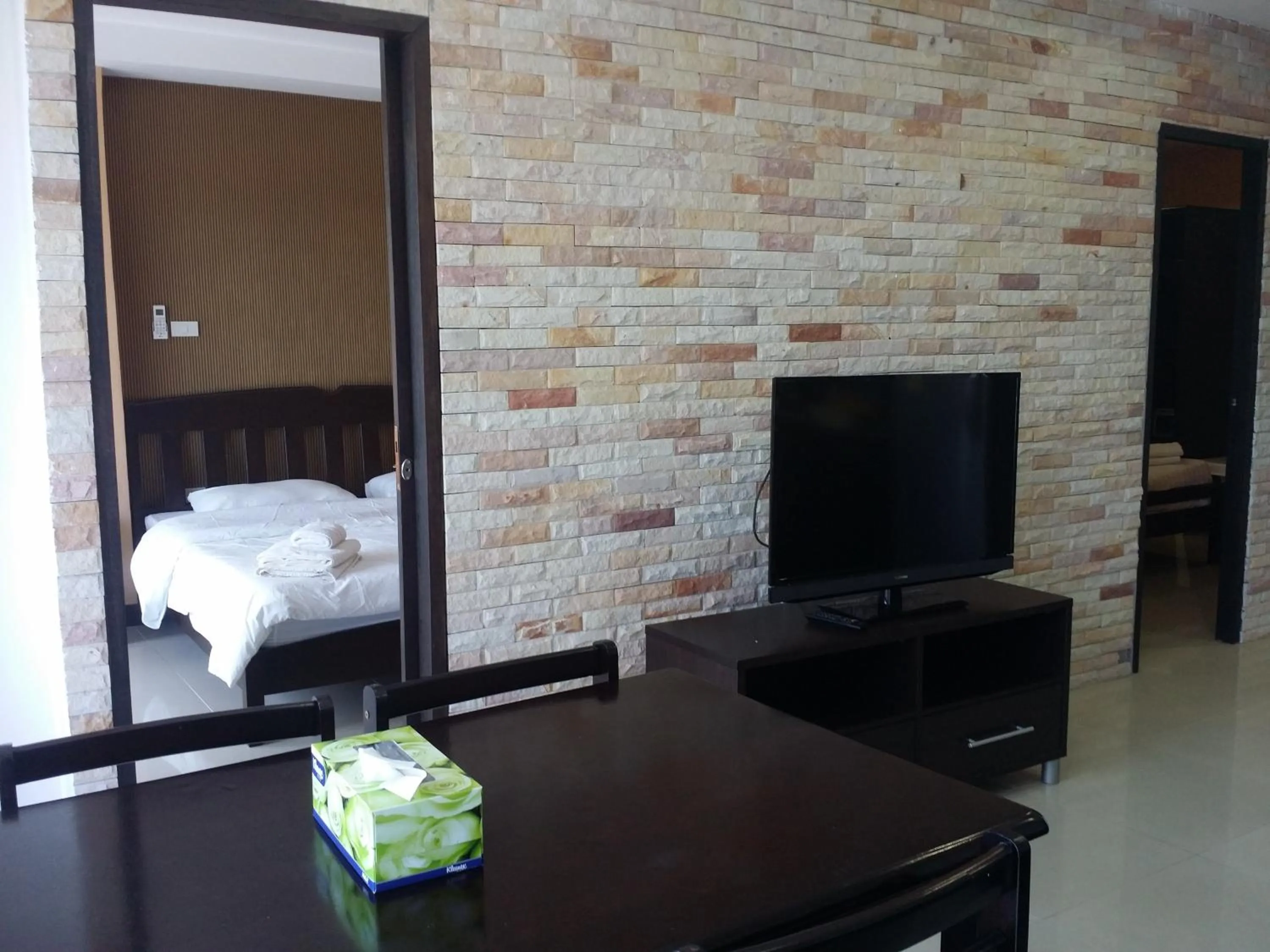 Dining area, Bed in Patong Tower by United 21 Thailand