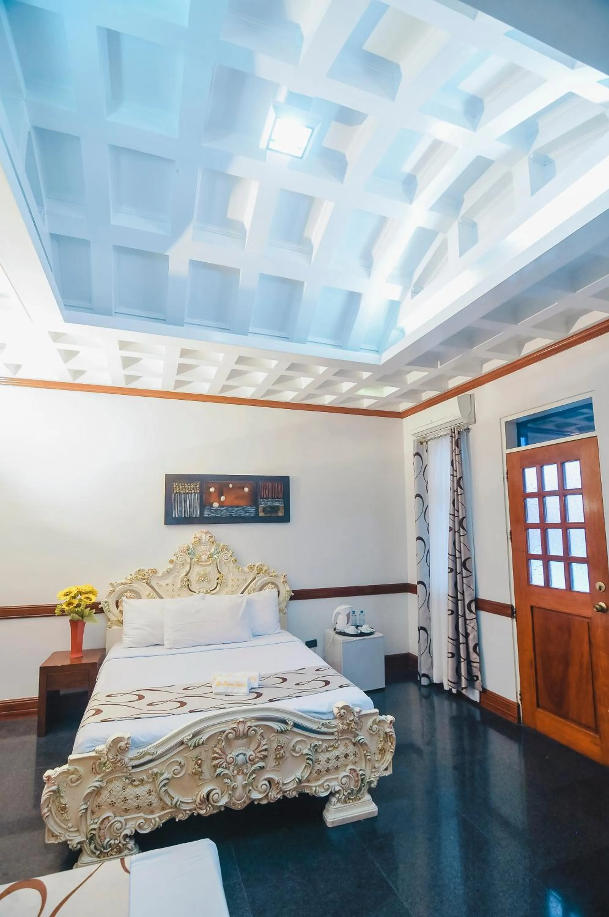 Bed in Villa Jhoana Resort