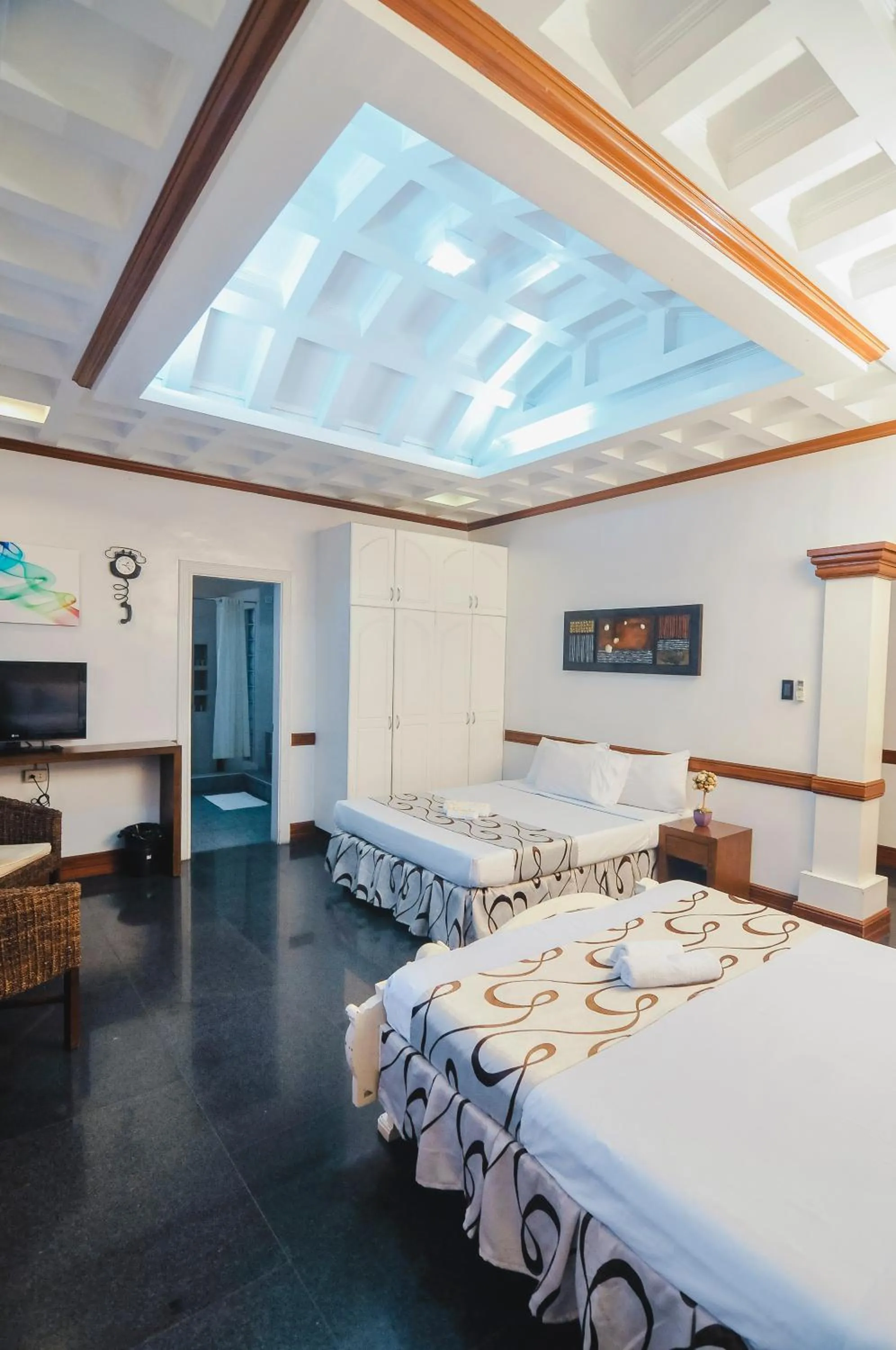 Photo of the whole room, Bed in Villa Jhoana Resort