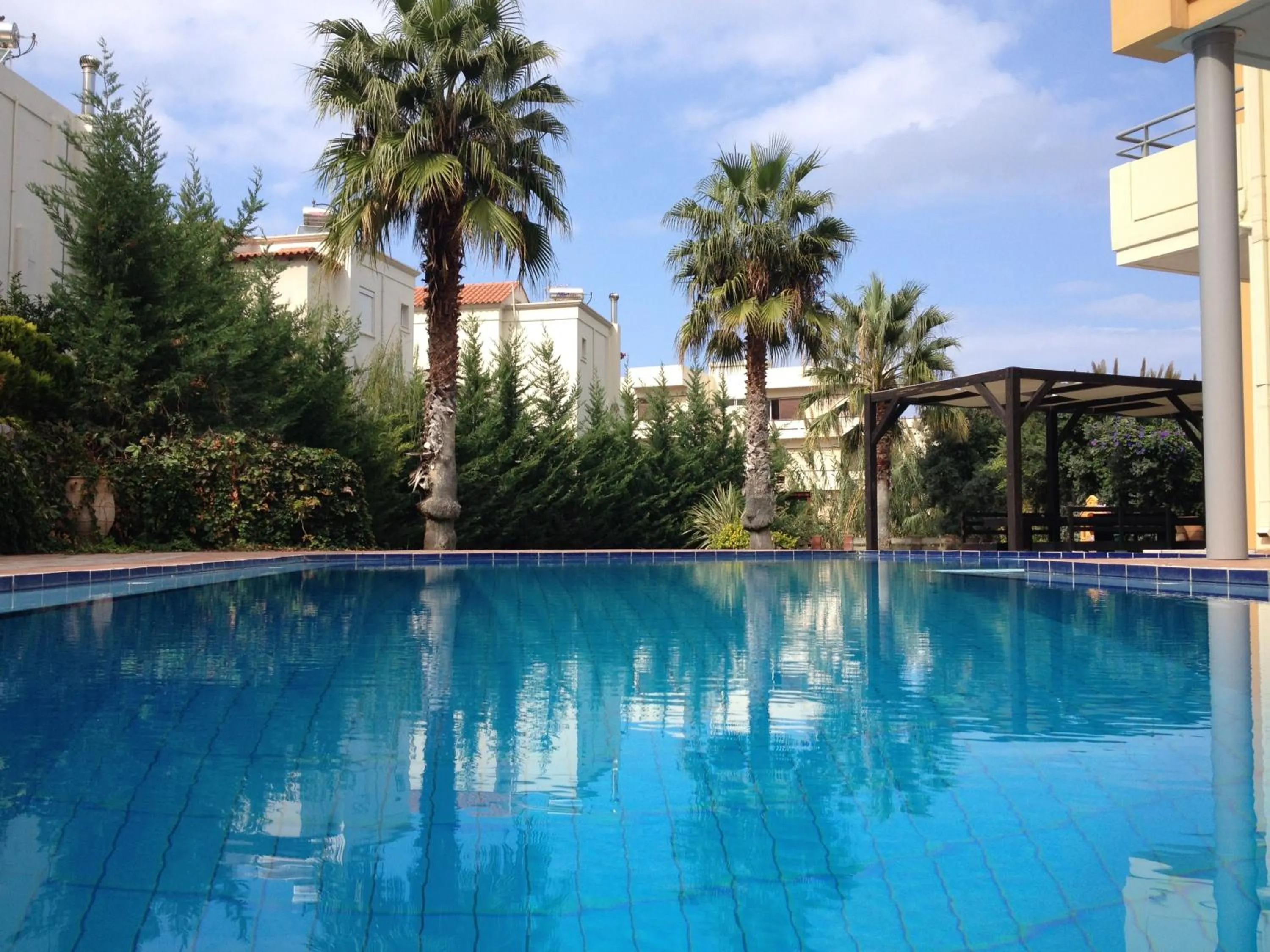 Swimming pool in Icarus Hotel