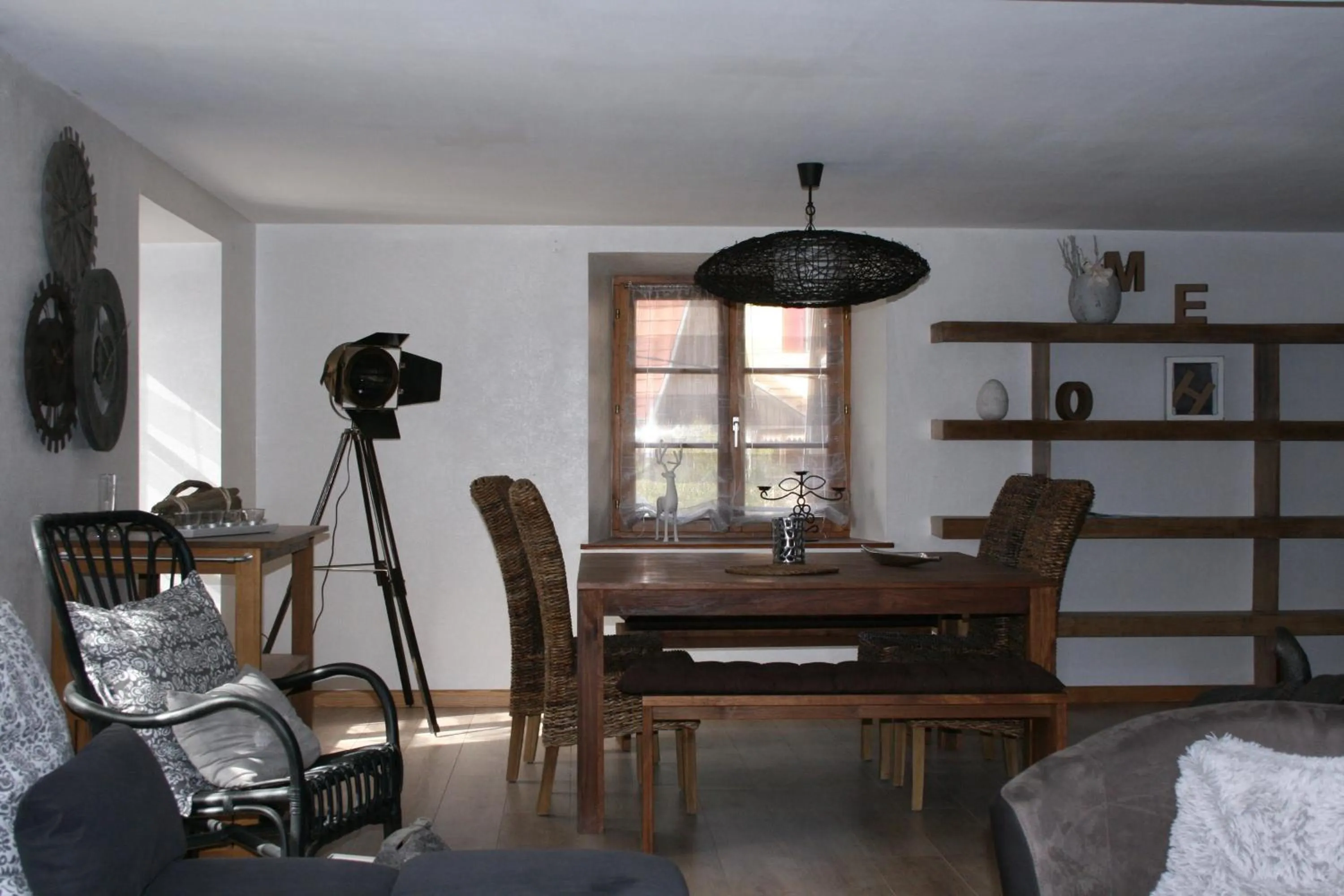 Dining area in Au 1608