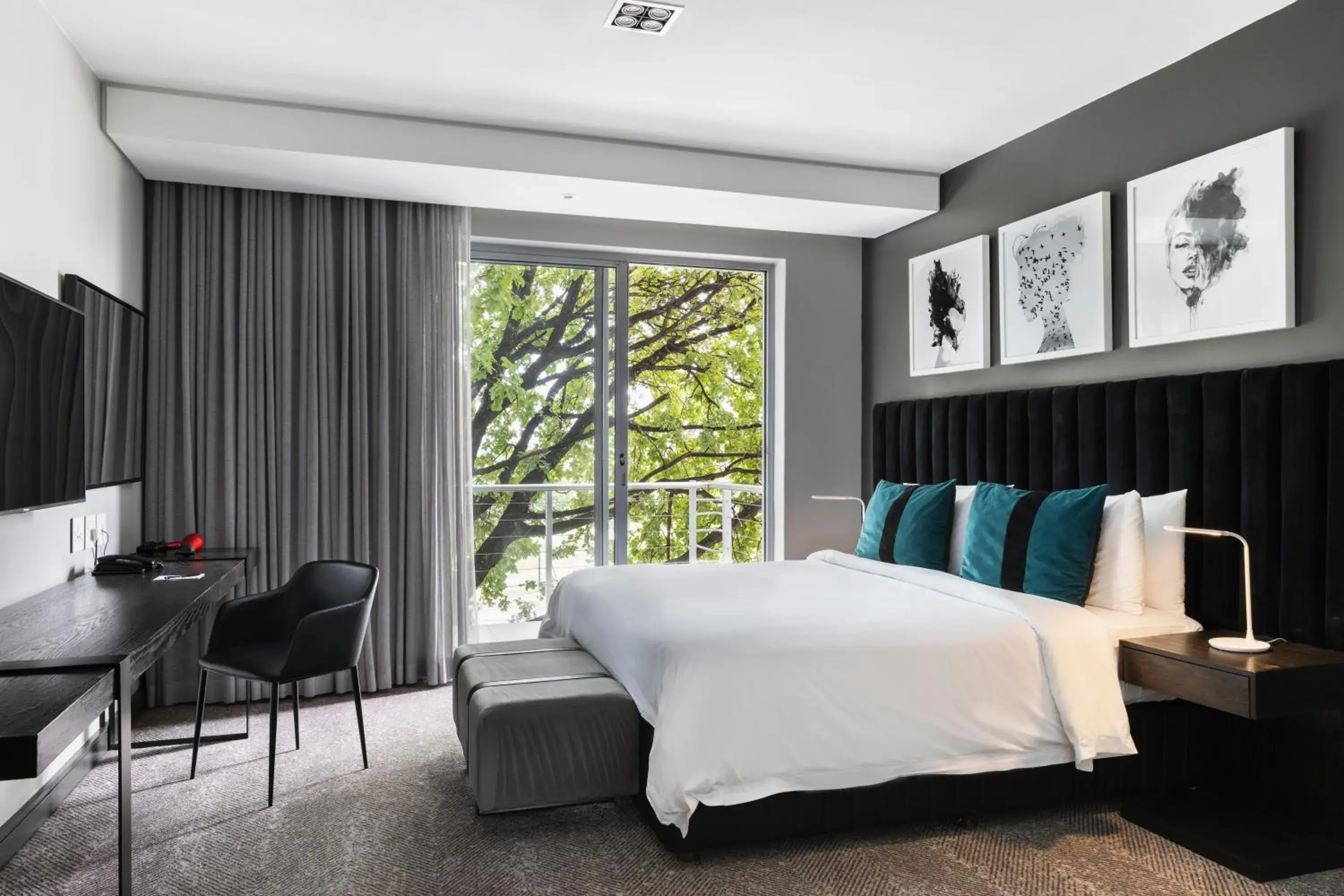 Bed in The Capital Empire Bed in The Capital Empire