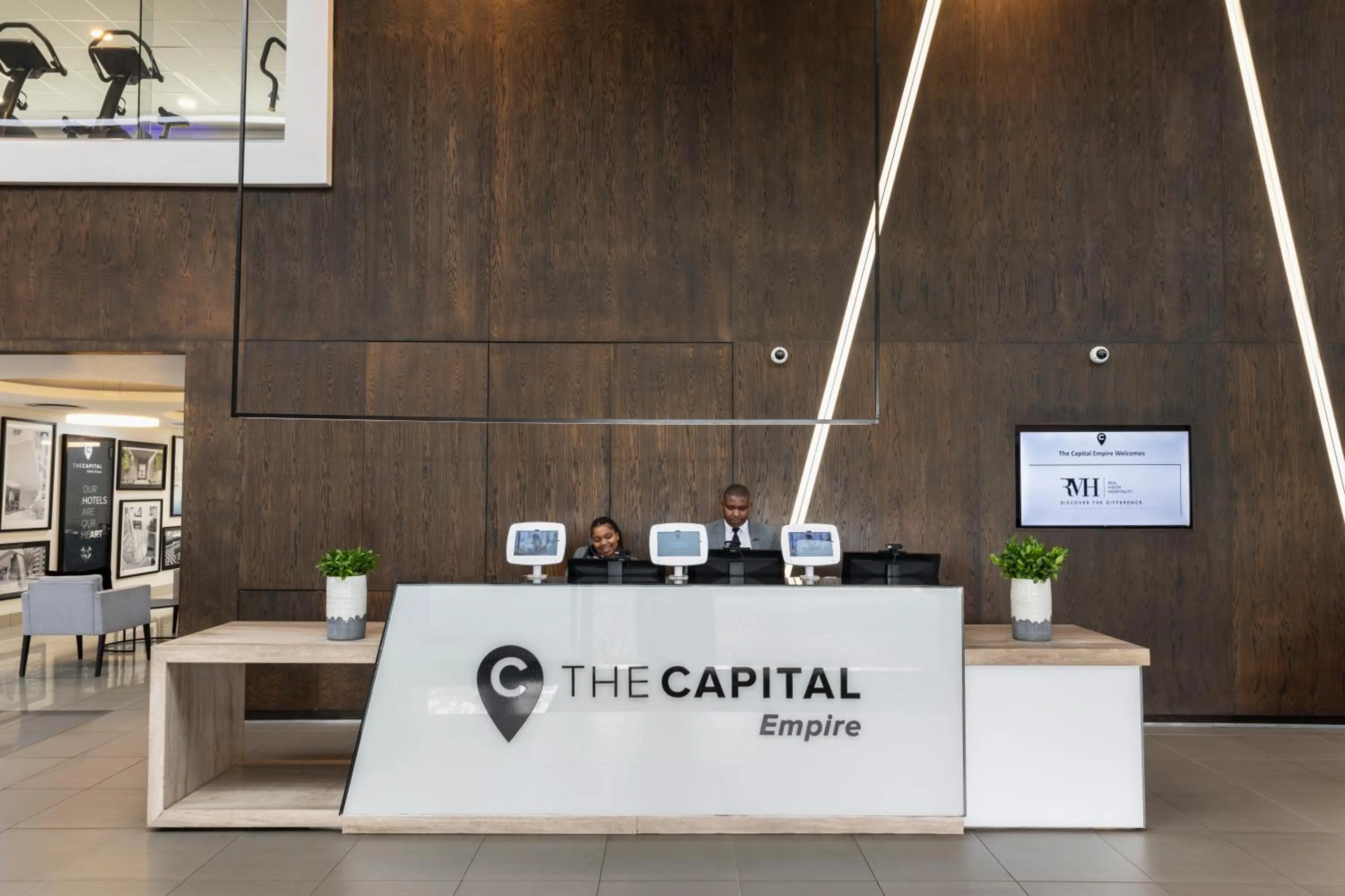 Facade/entrance in The Capital Empire