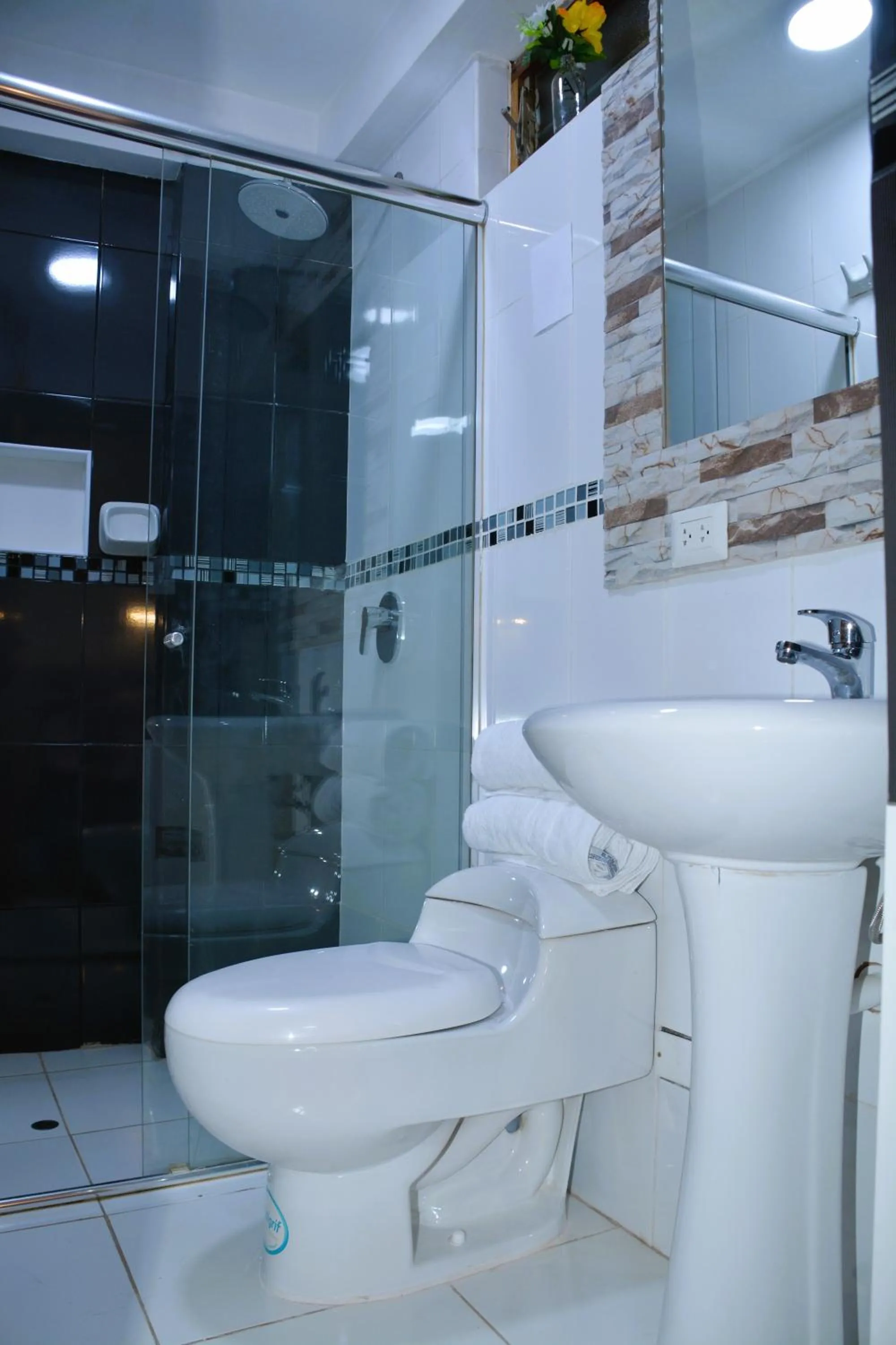 Bathroom in Hotel Inka Pisac