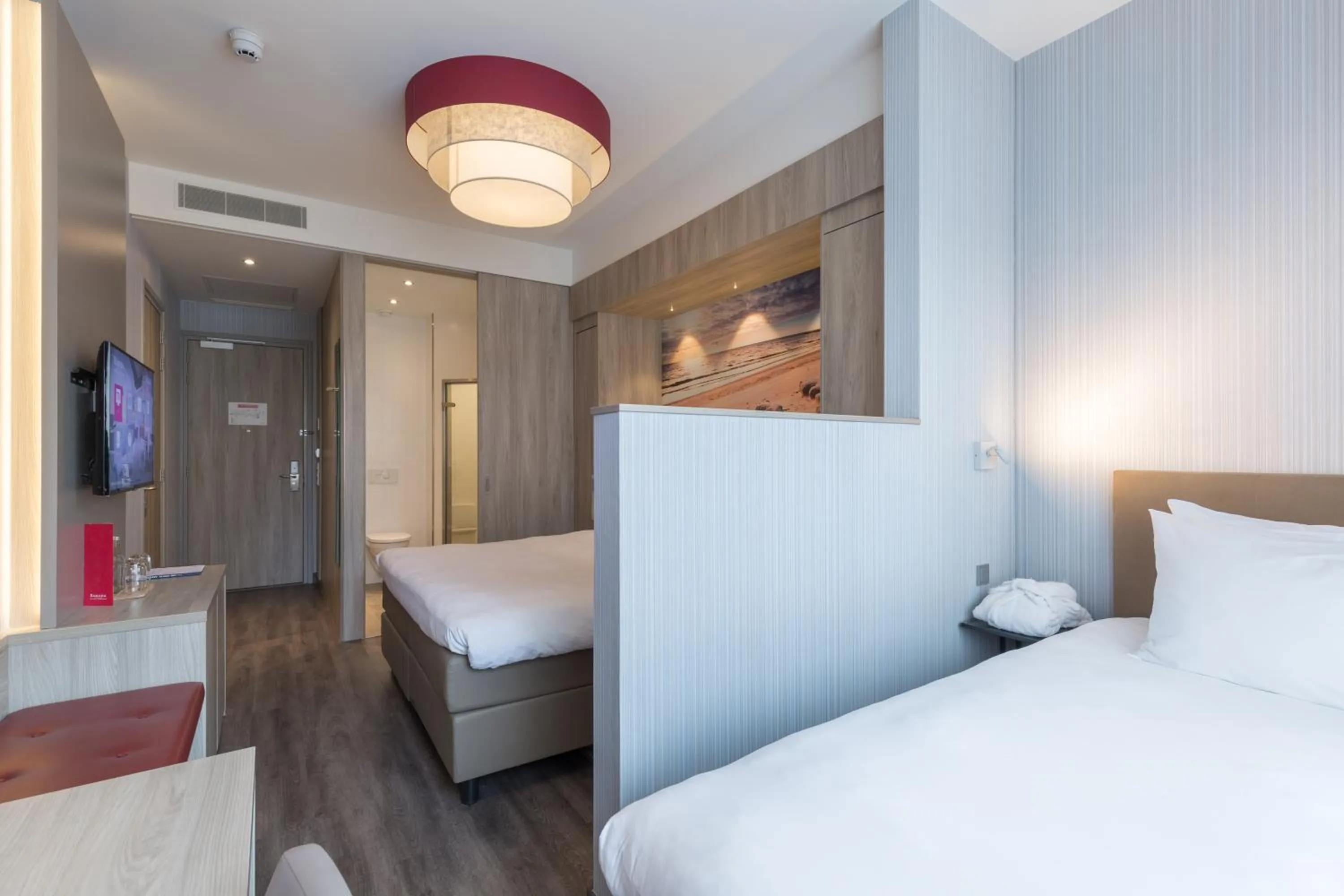 Bed in Ramada The Hague Scheveningen