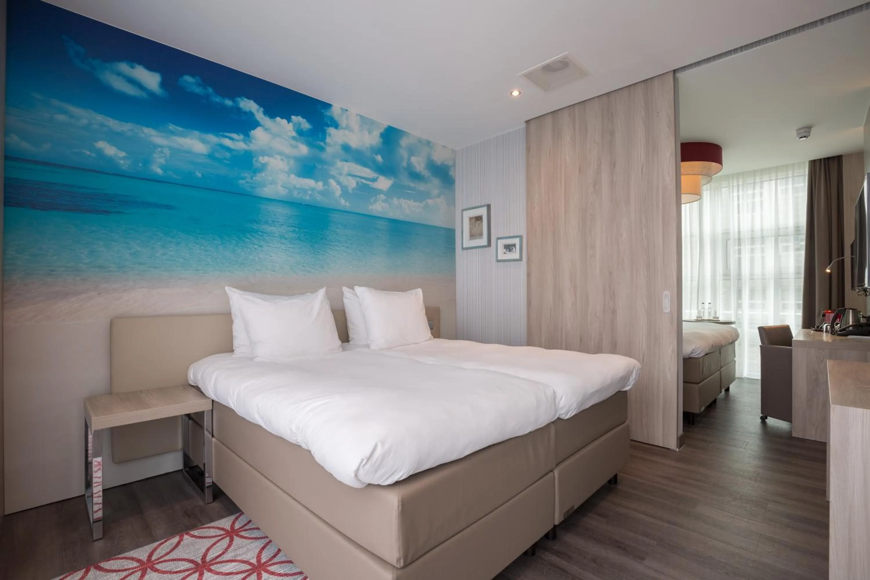 Bed in Ramada The Hague Scheveningen