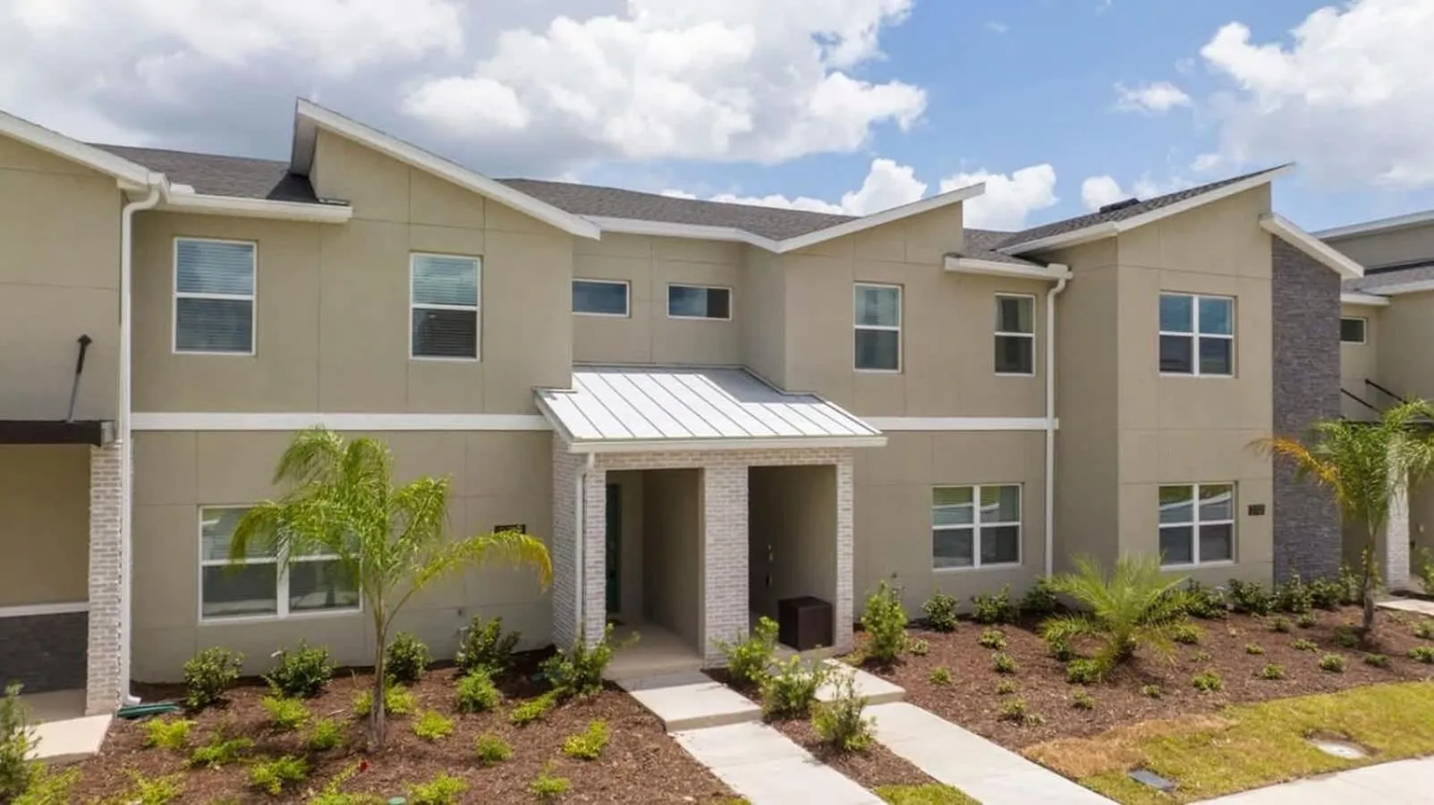 Fantastic 4 Bd w Pool at Storey Lake Resort 2709