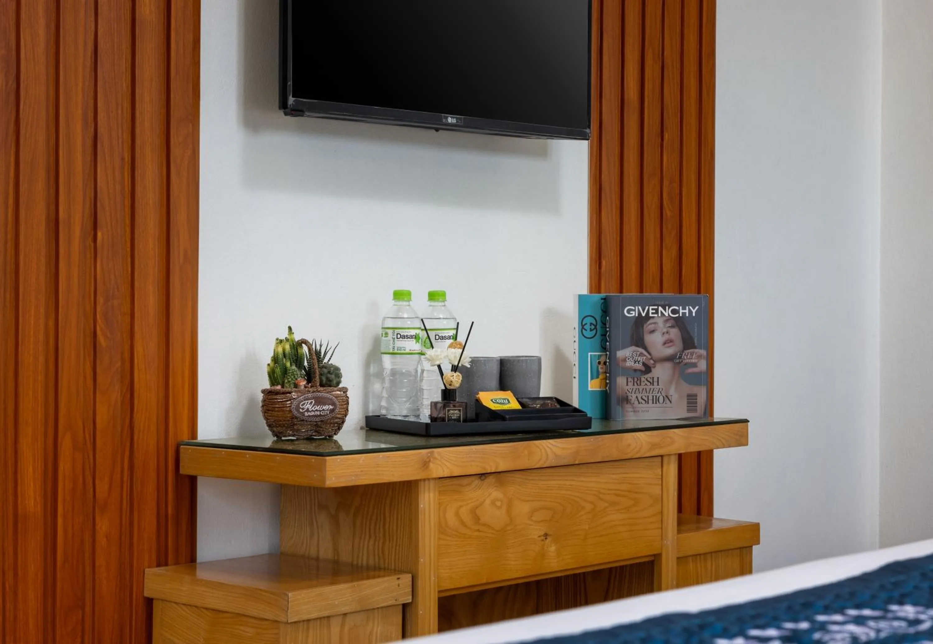 Decorative detail in Cat Ba Xanh Spring Garden Hotel