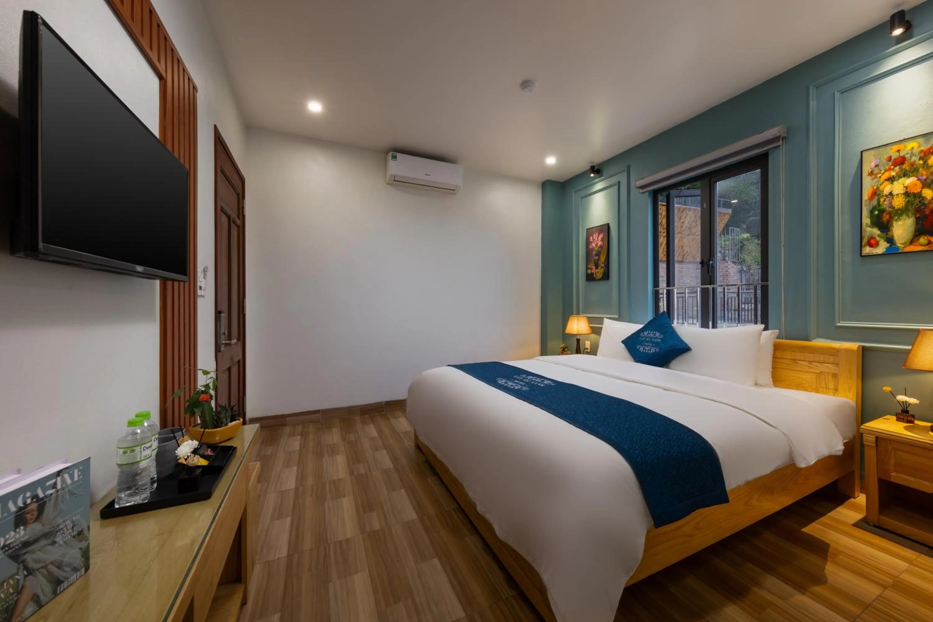 Photo of the whole room, Bed in Cat Ba Xanh Spring Garden Hotel