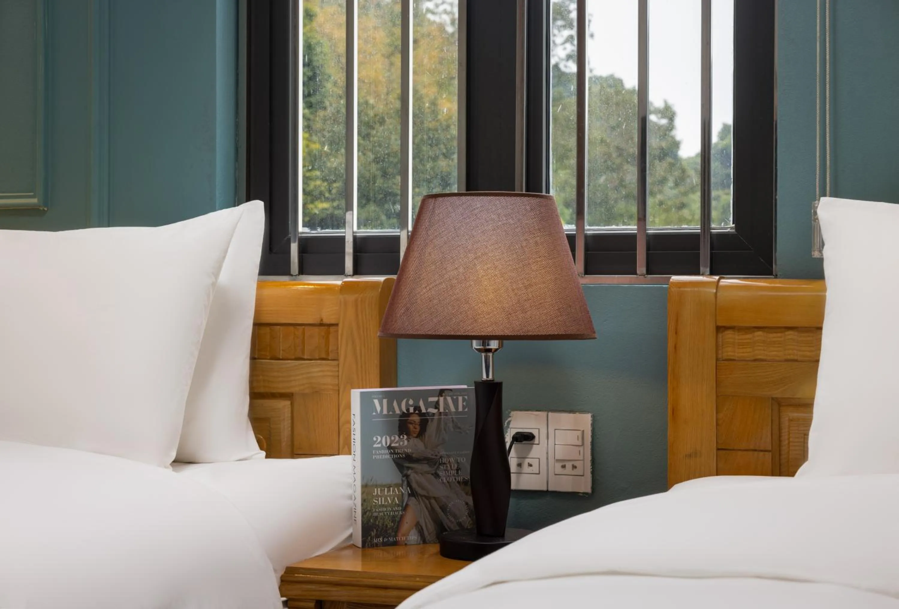 Bed in Cat Ba Xanh Spring Garden Hotel