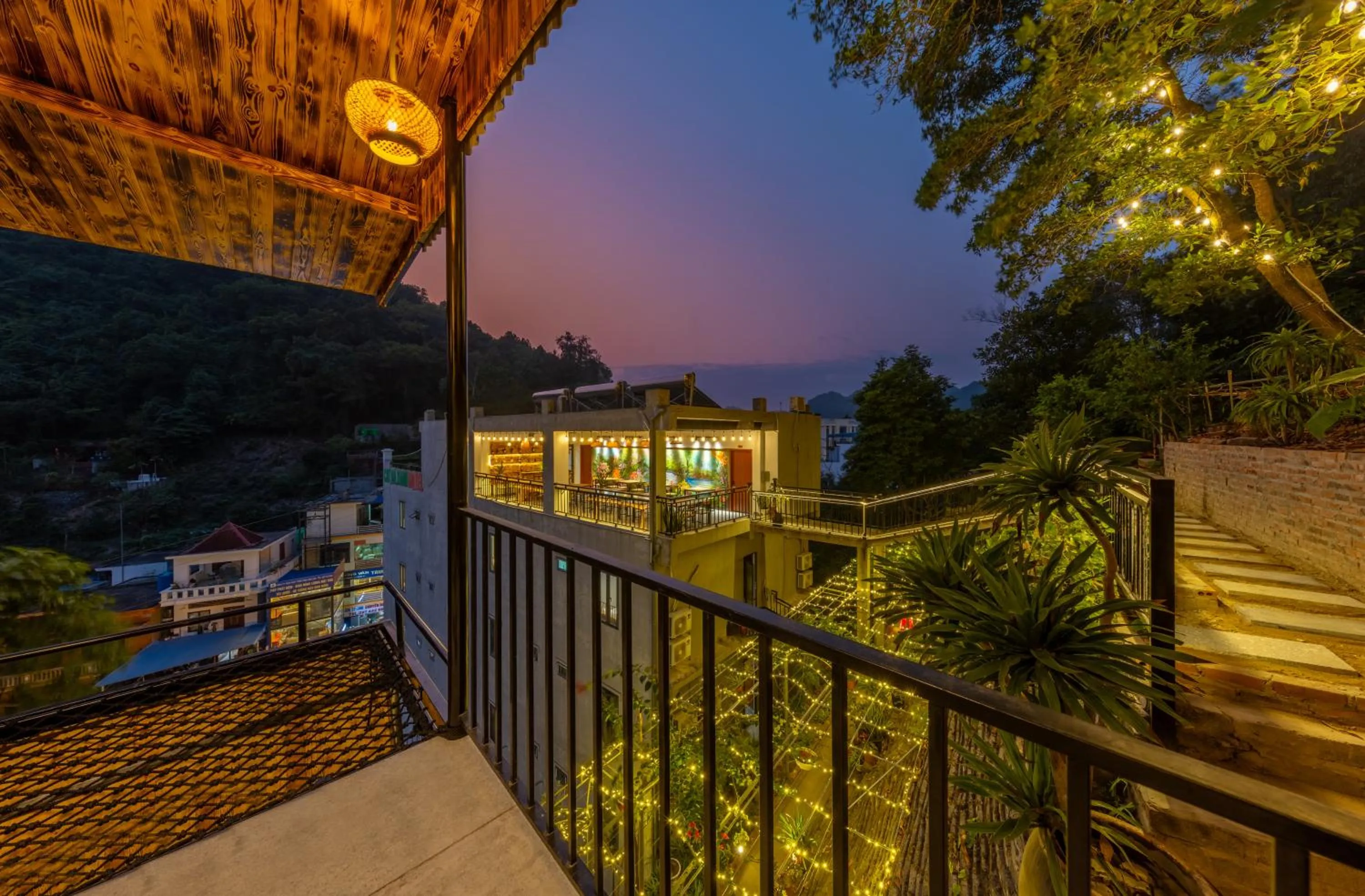 Property building in Cat Ba Xanh Spring Garden Hotel